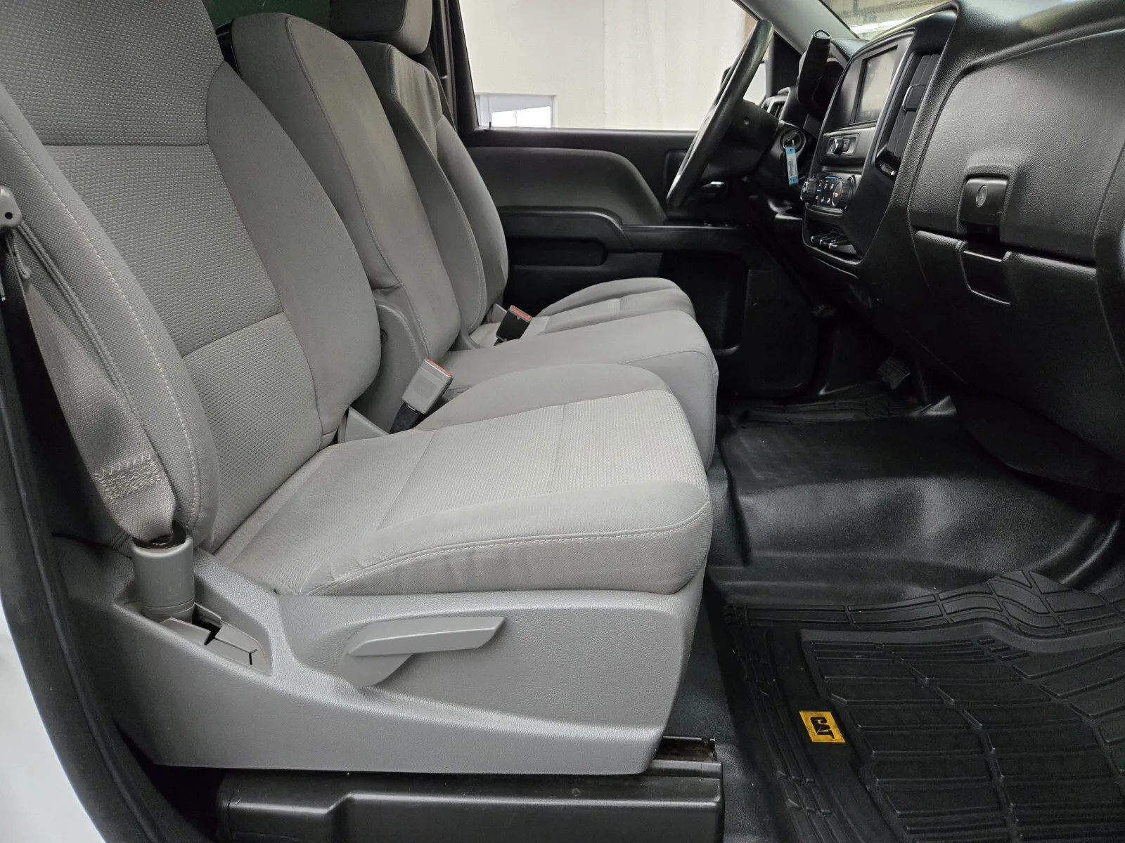 Chevrolet Silverado photo 10