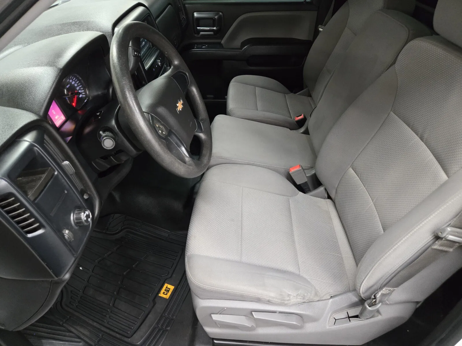Chevrolet Silverado photo 6
