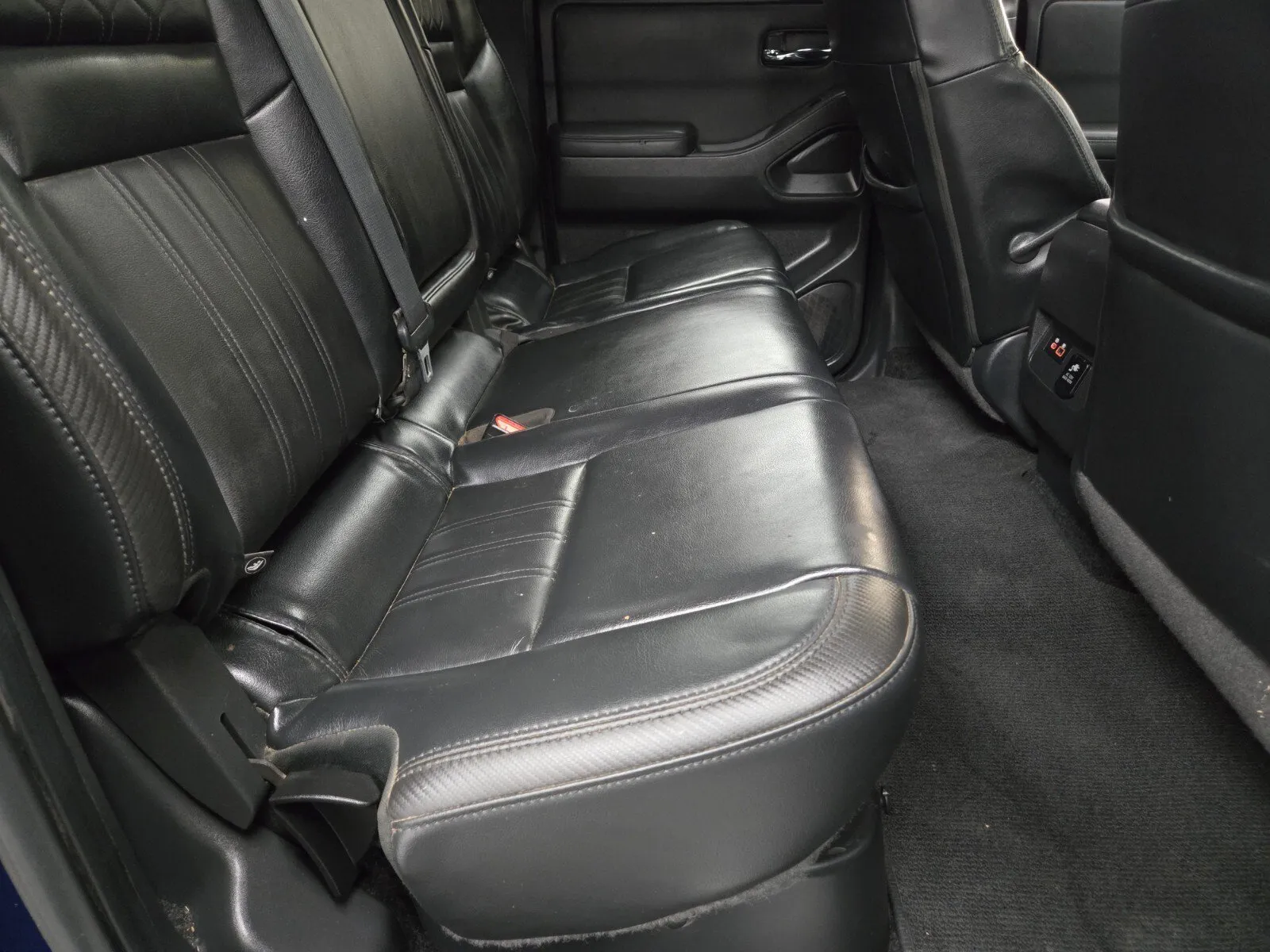 Nissan Frontier photo 11