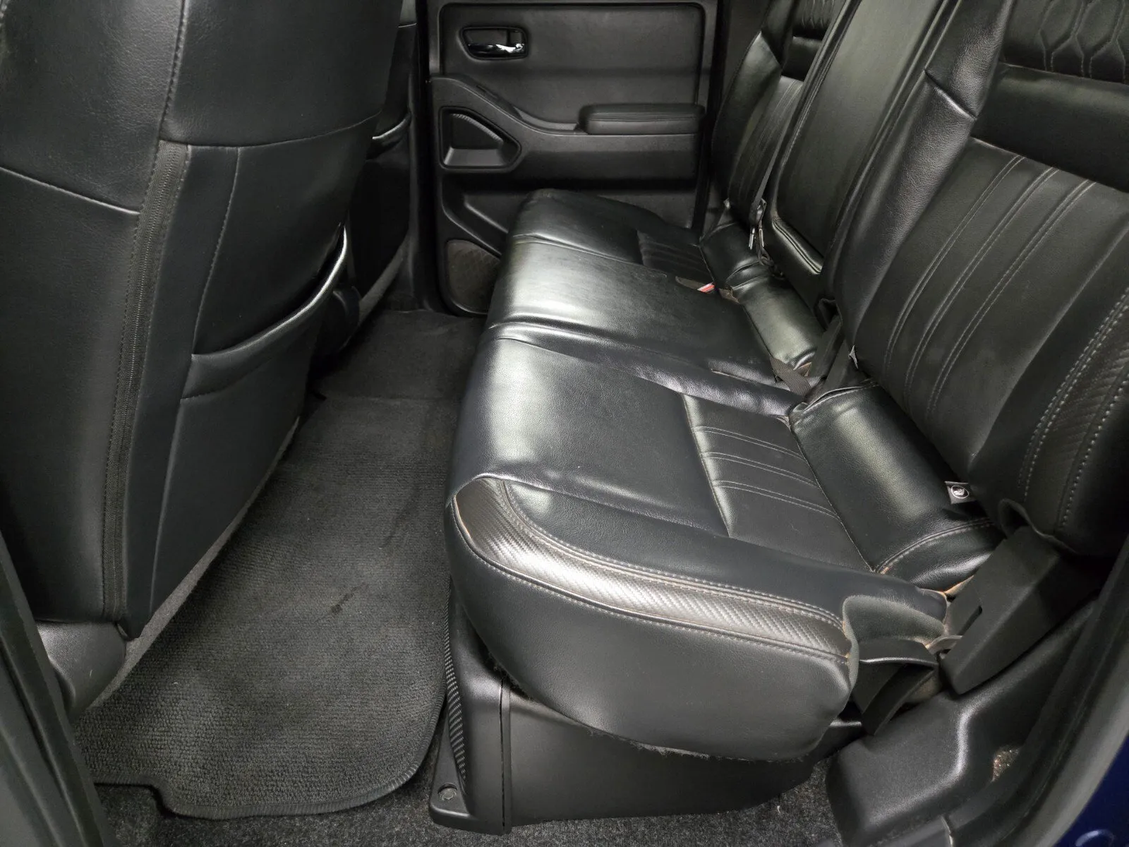 Nissan Frontier photo 9