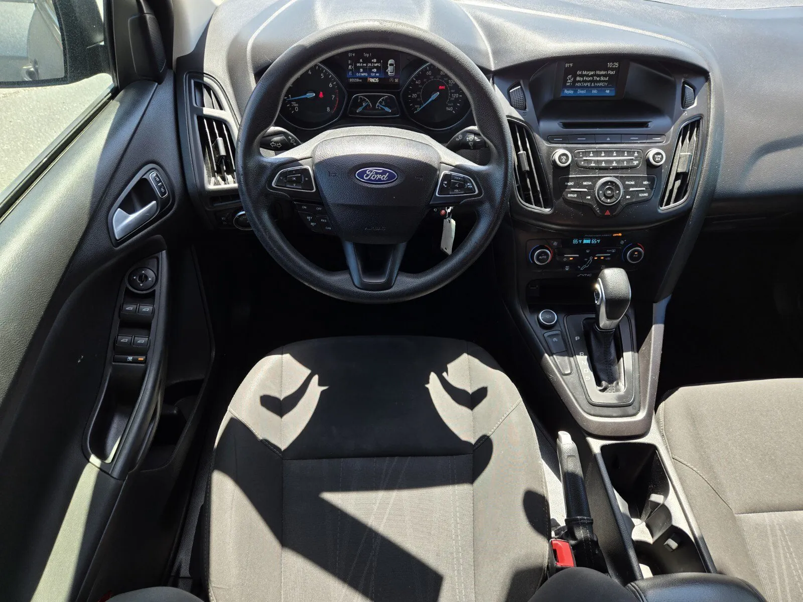 Ford Focus photo 9