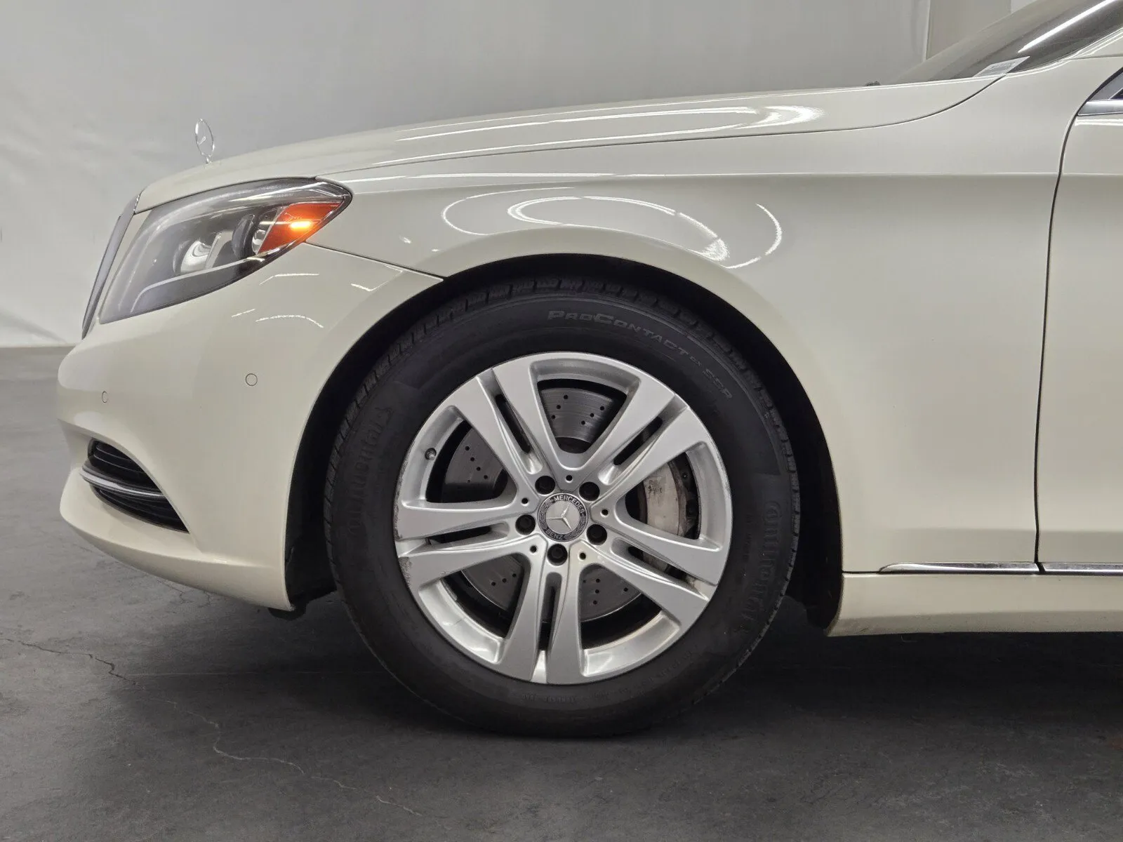 Mercedes-Benz S-Class photo 6