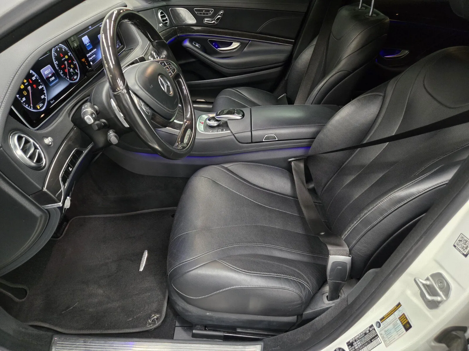 Mercedes-Benz S-Class photo 7