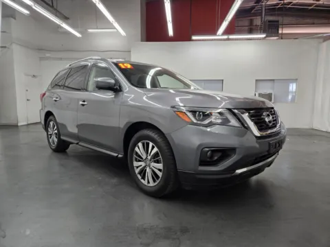 More photos of 2019 Nissan Pathfinder SL at Baja Auto Sales East, NV