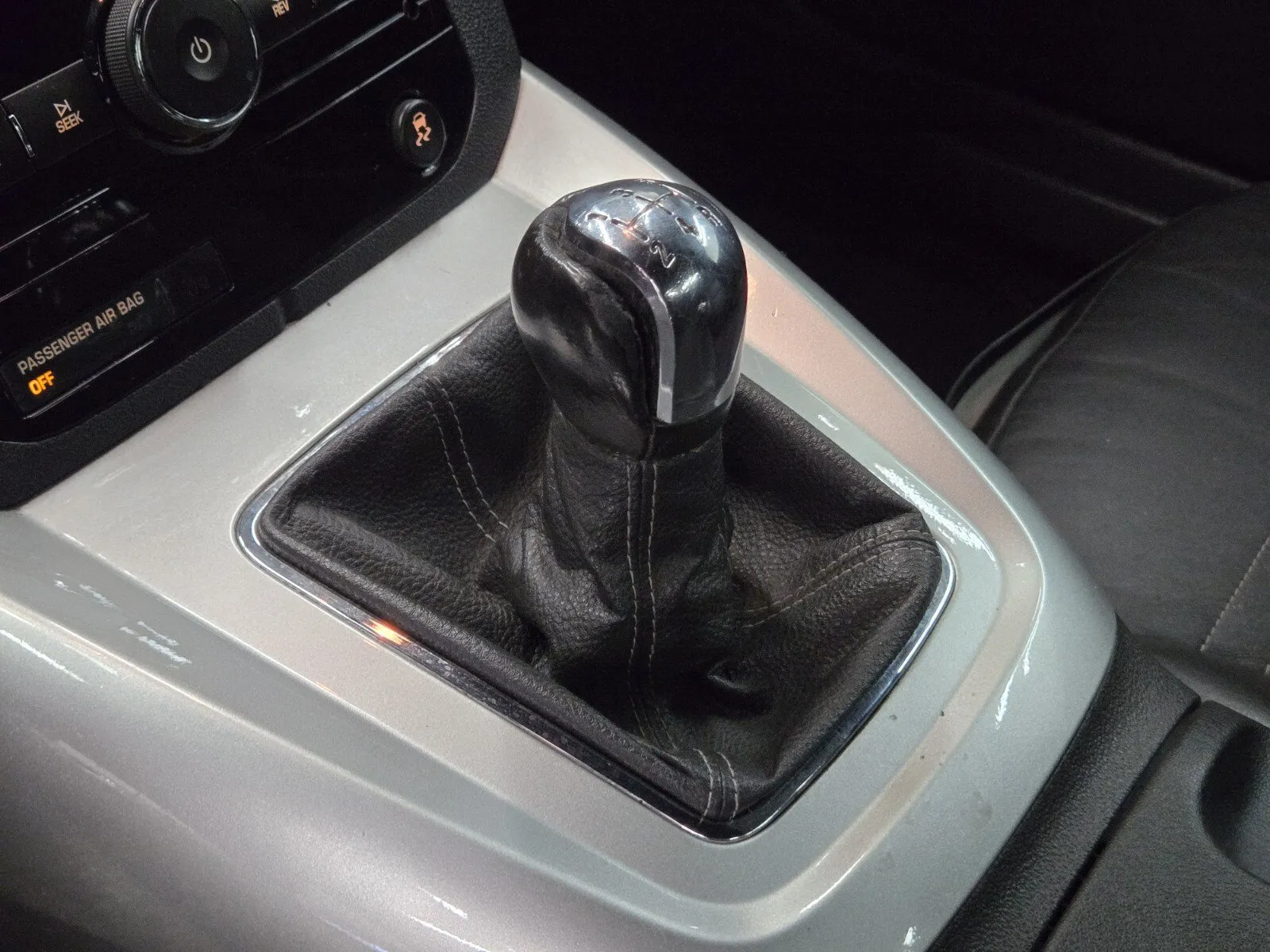 Saturn Sky photo 17