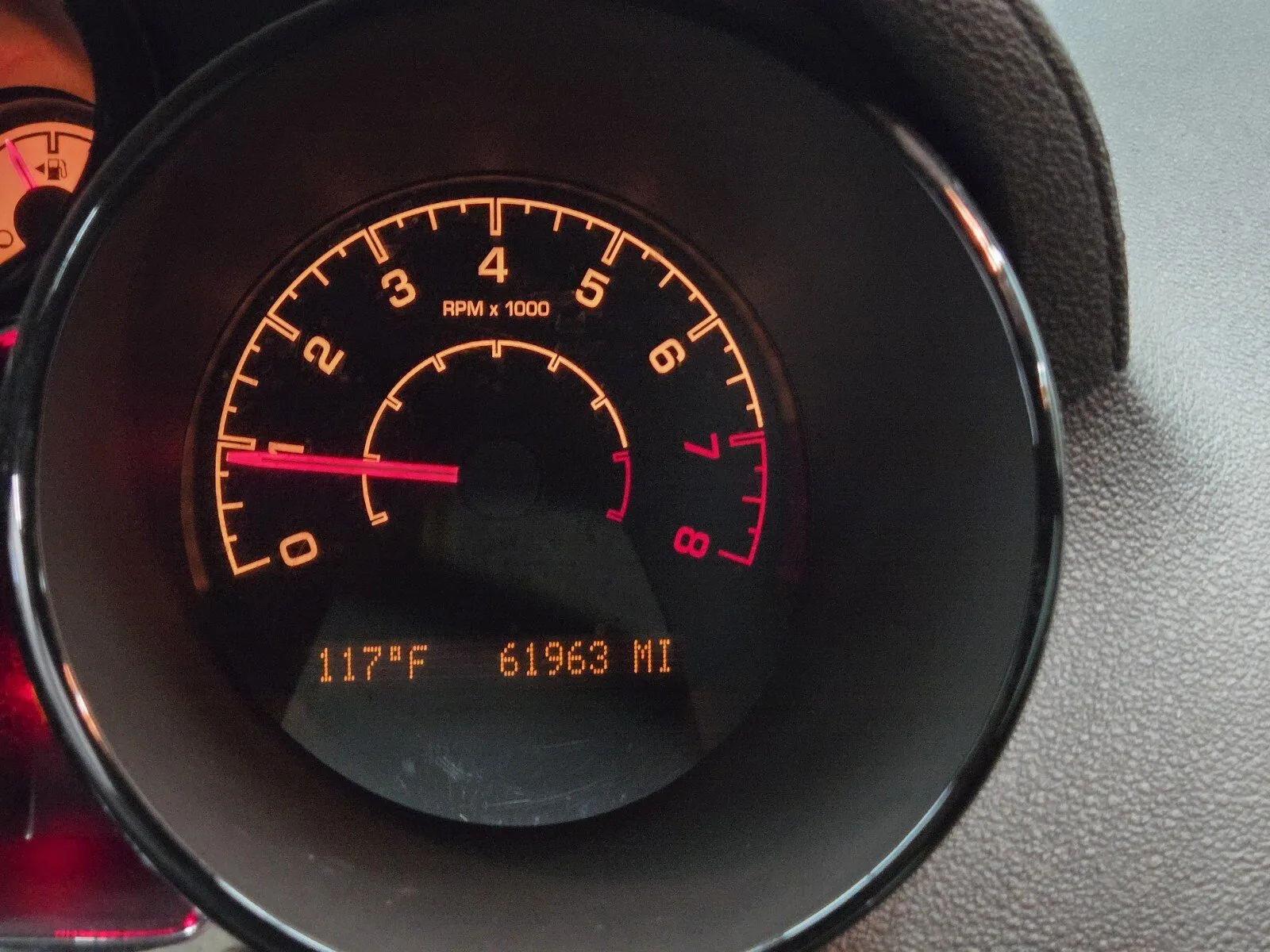 Saturn Sky photo 14
