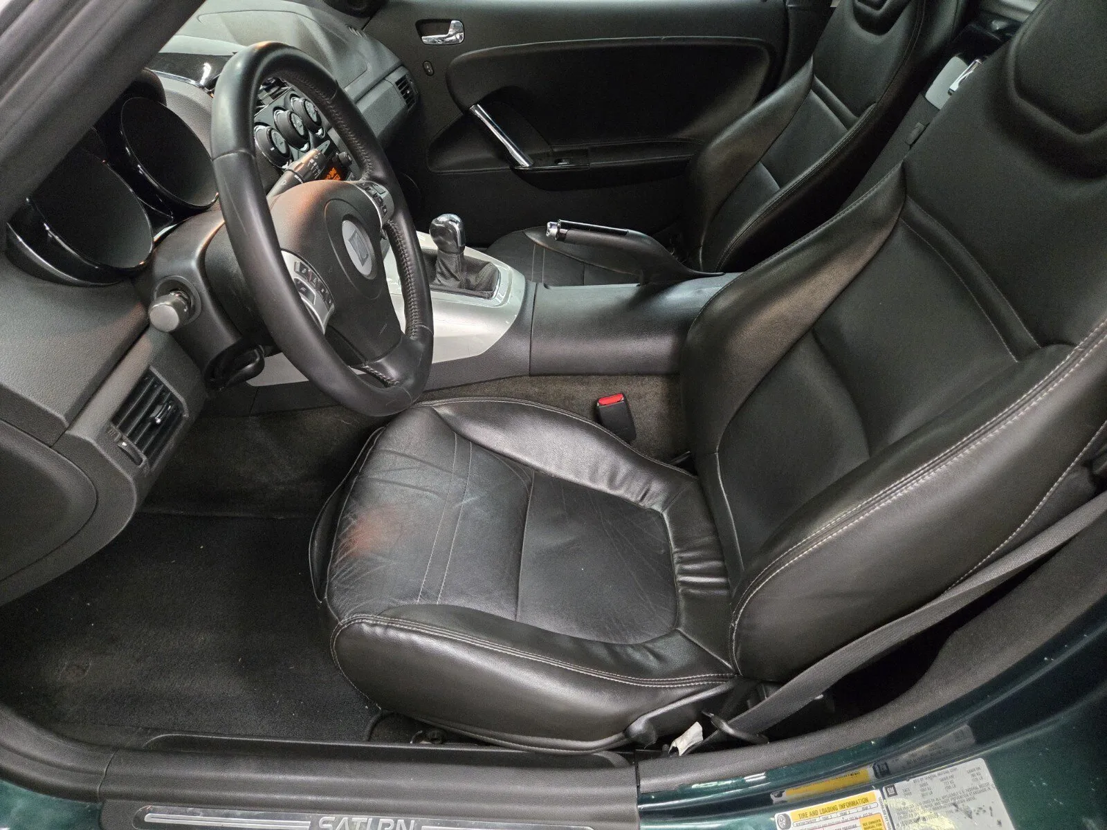 Saturn Sky photo 6