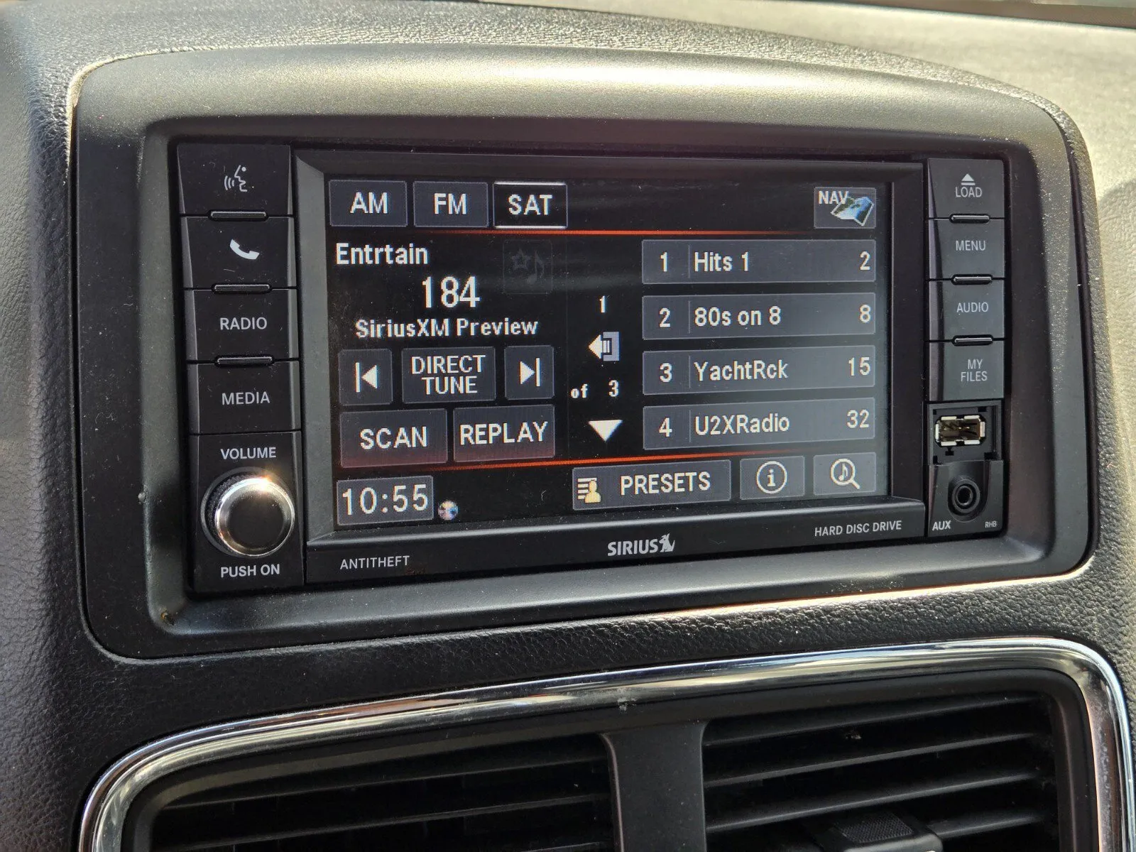 Dodge Grand Caravan photo 17