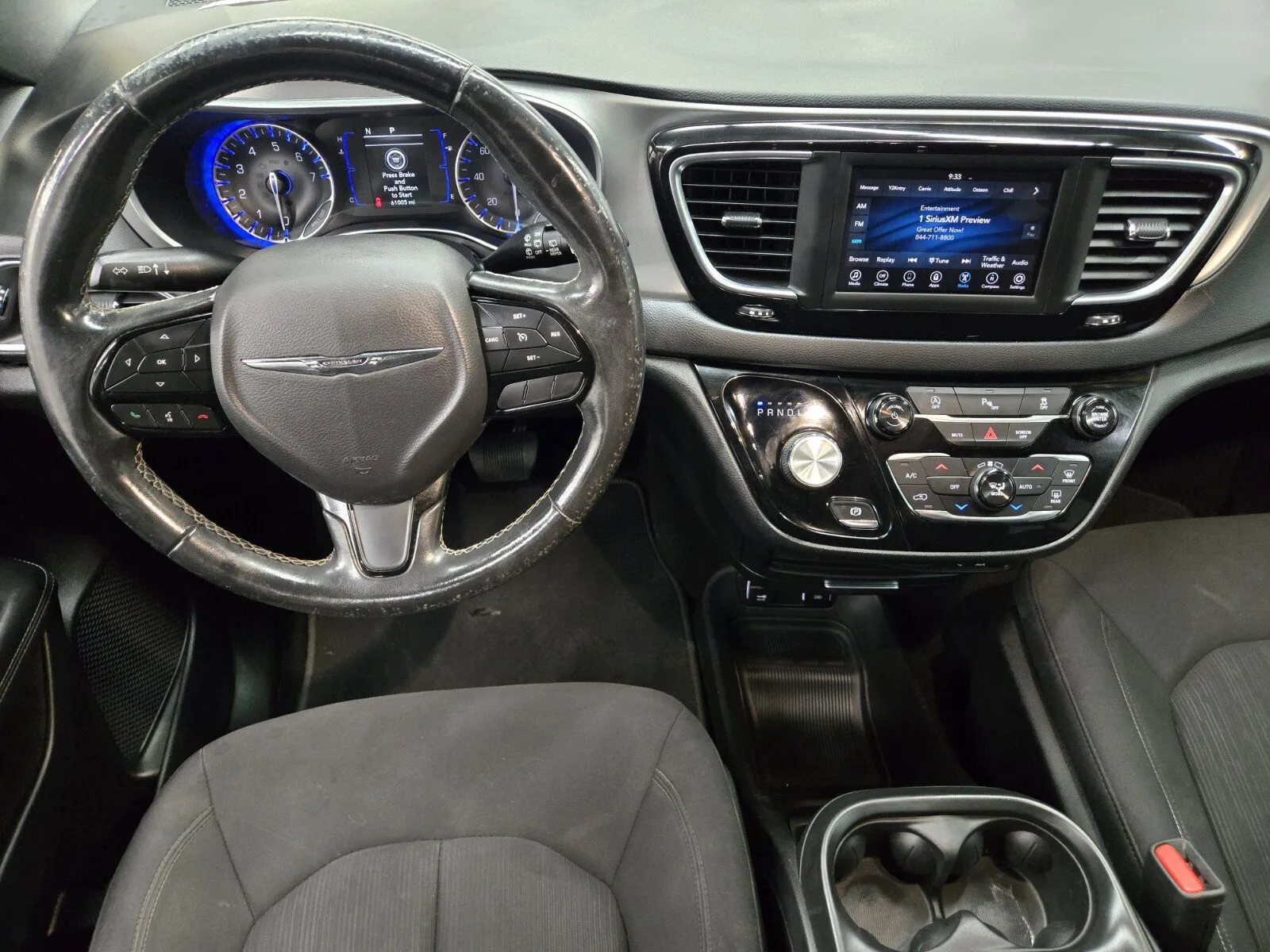 Chrysler Pacifica photo 10