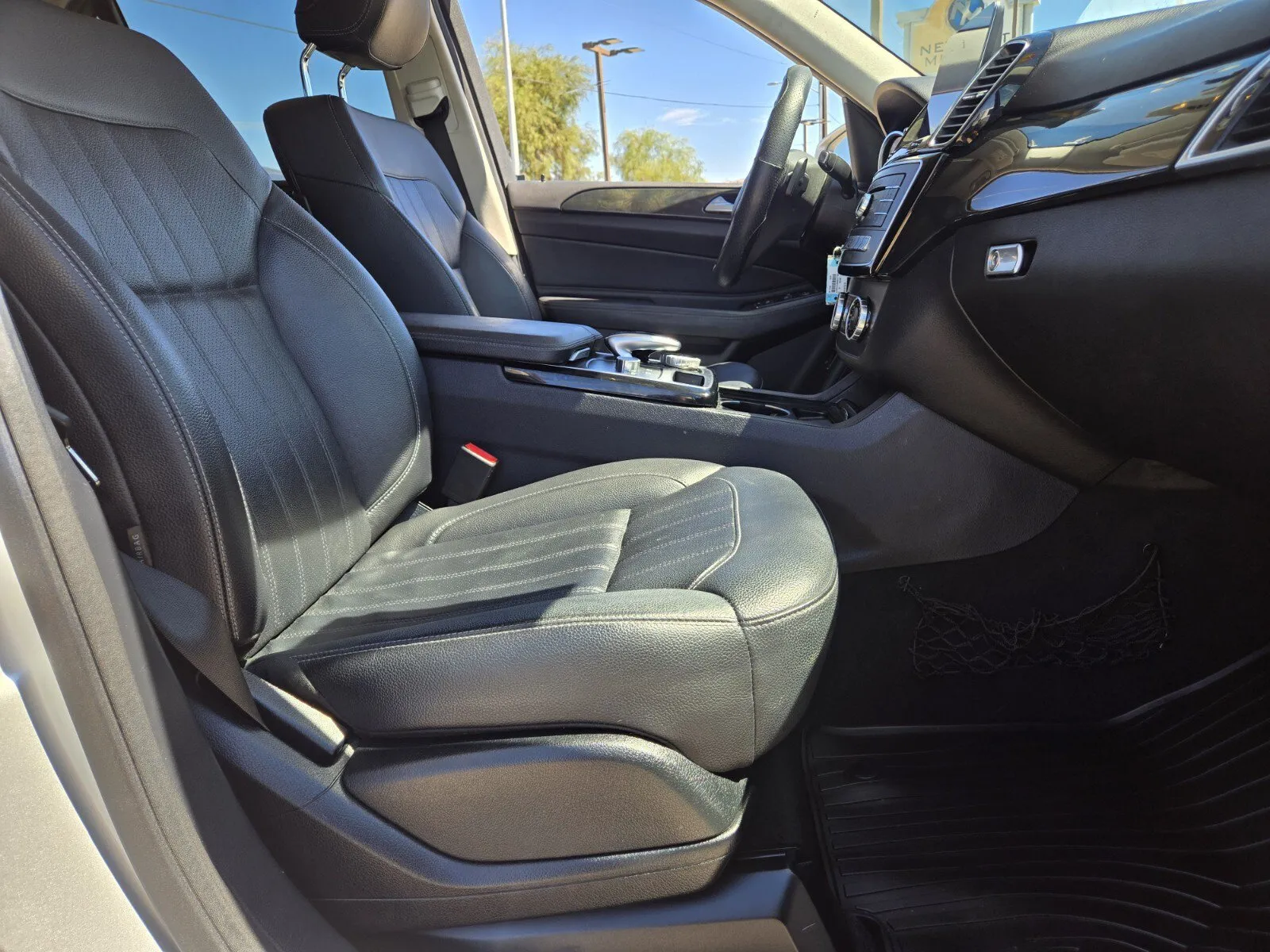 Mercedes-Benz GLE photo 13