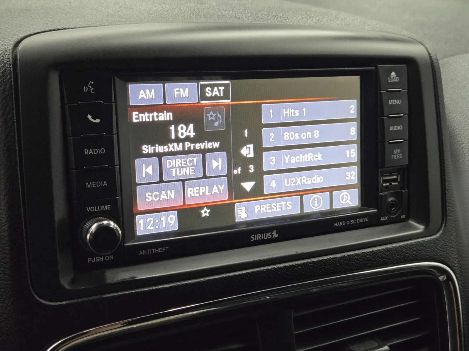 Dodge Grand Caravan photo 18