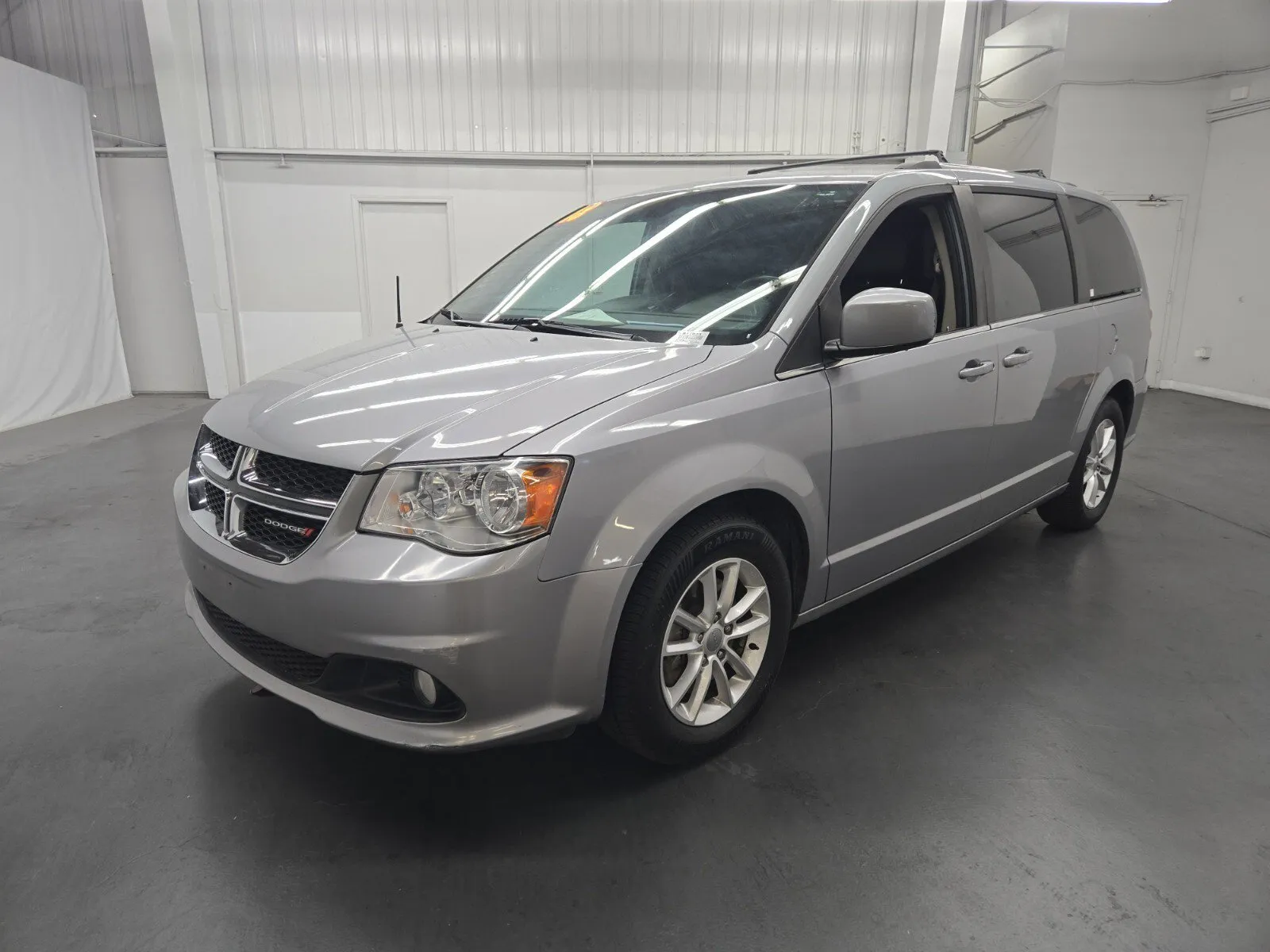 Silver 2018 Dodge Grand Caravan SXT for sale in Las Vegas, NV