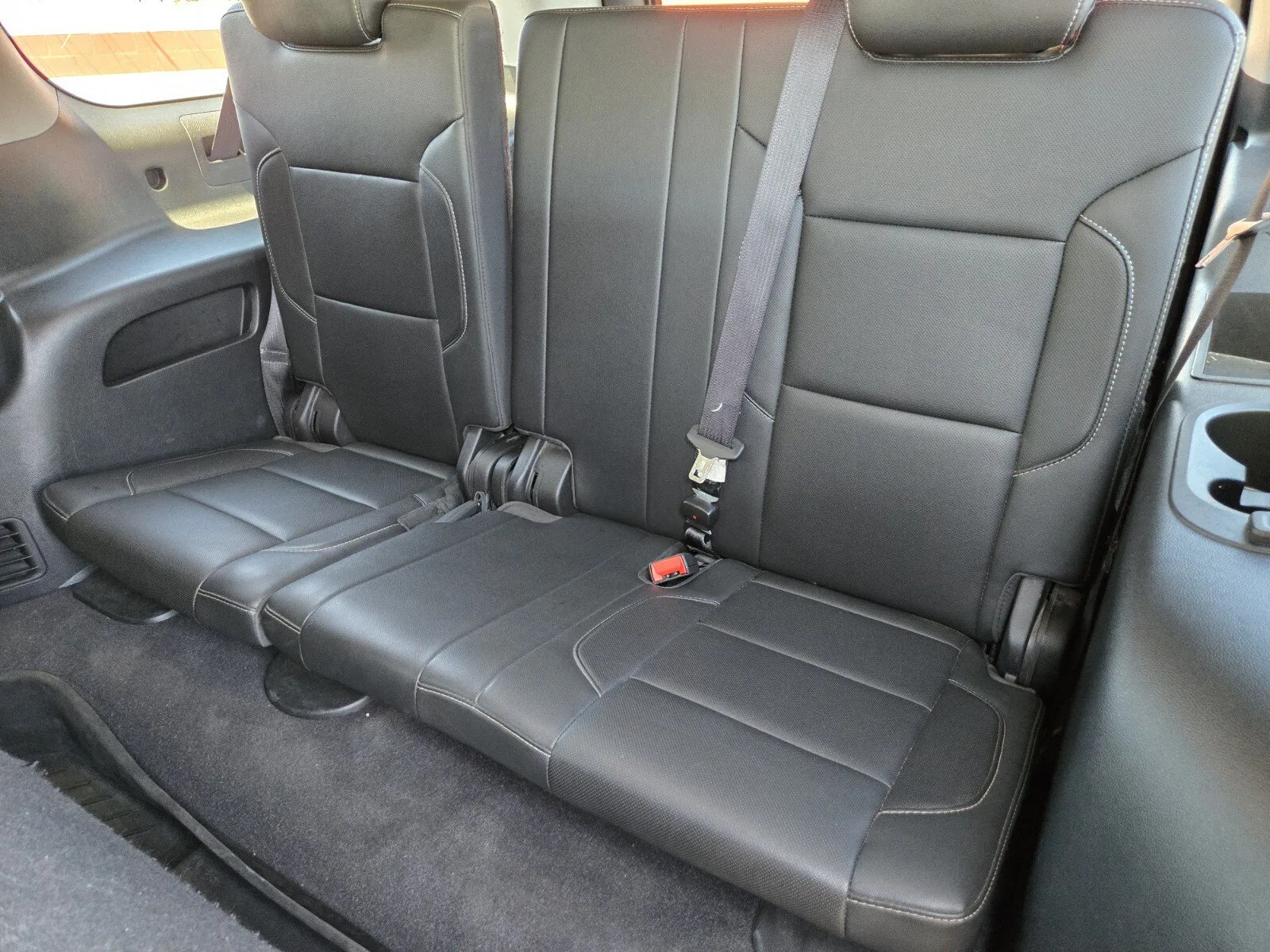 GMC Yukon XL photo 11