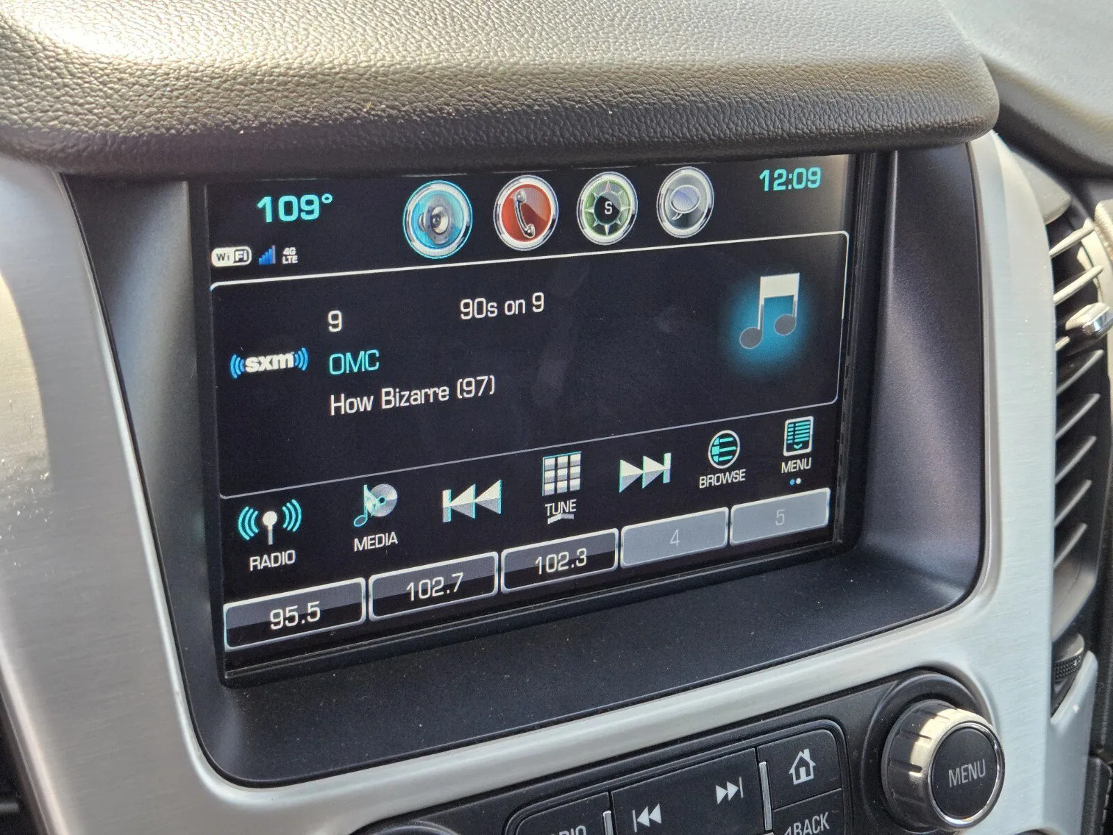 GMC Yukon XL photo 20