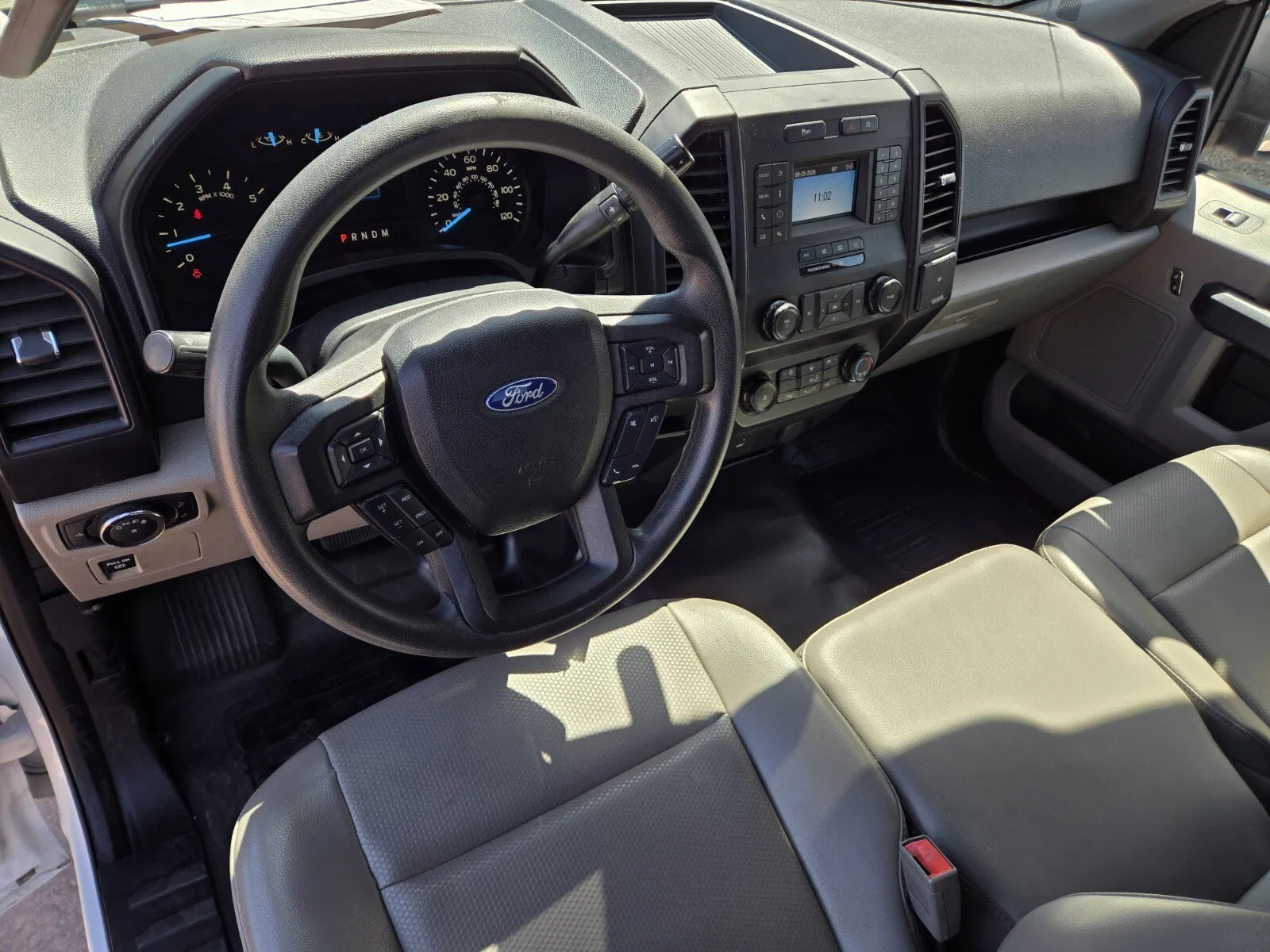 Ford F-150 photo 8