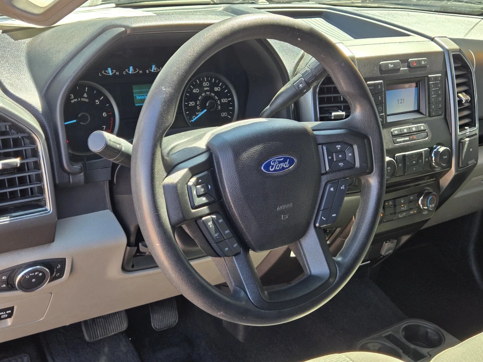 Ford F-150 photo 14