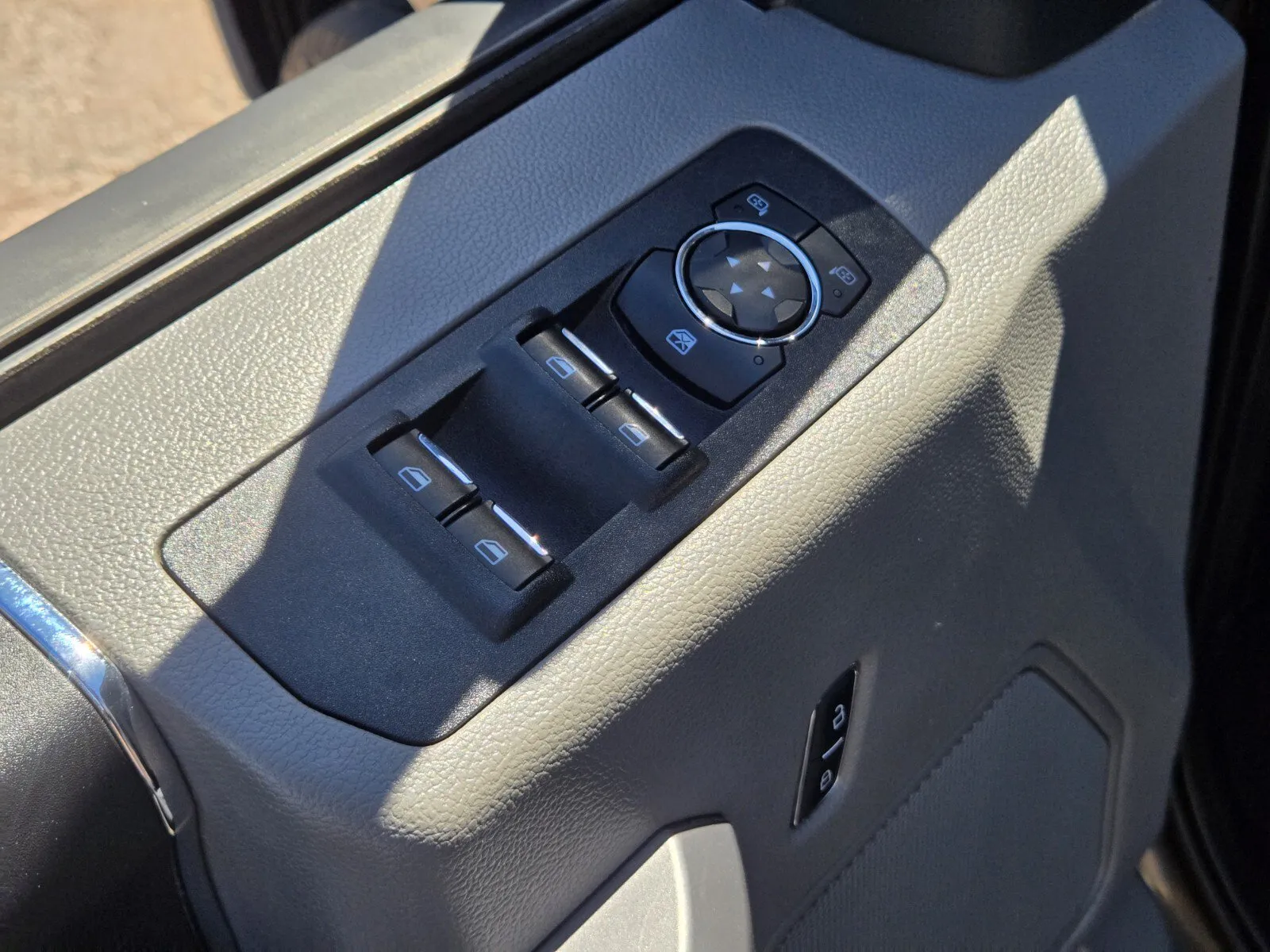 Ford F-150 photo 13