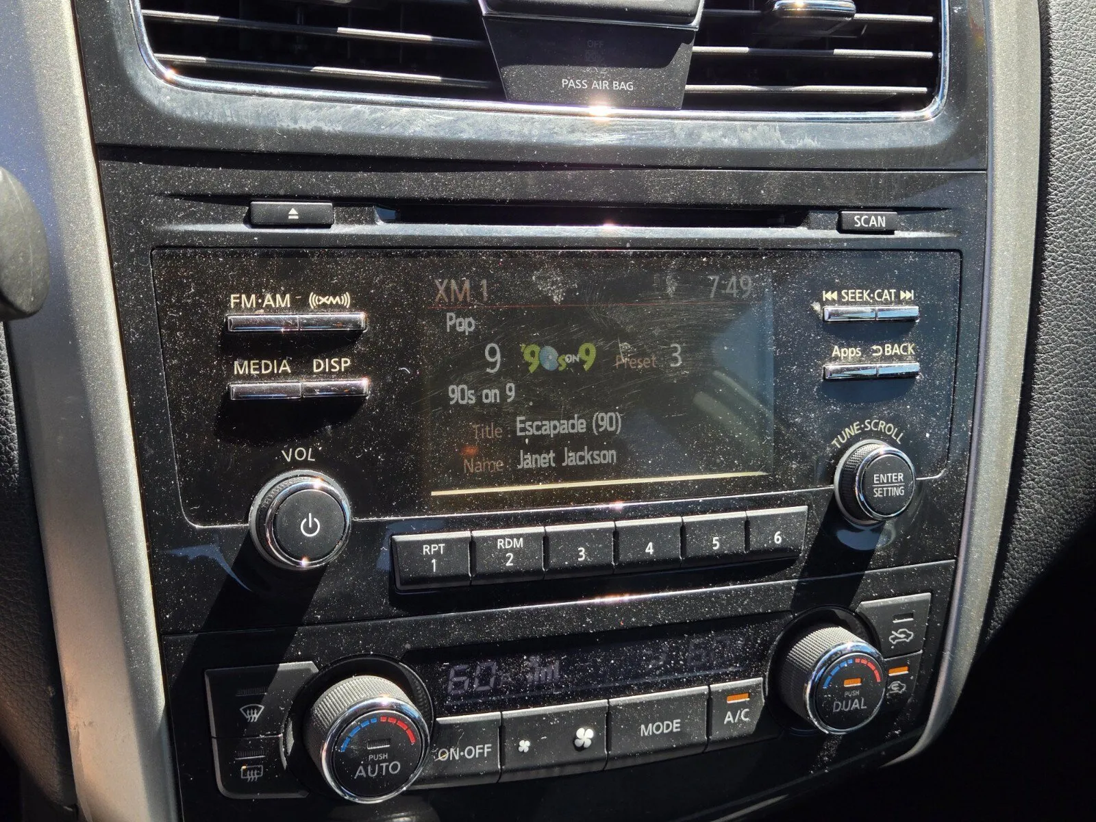 Nissan Altima photo 15