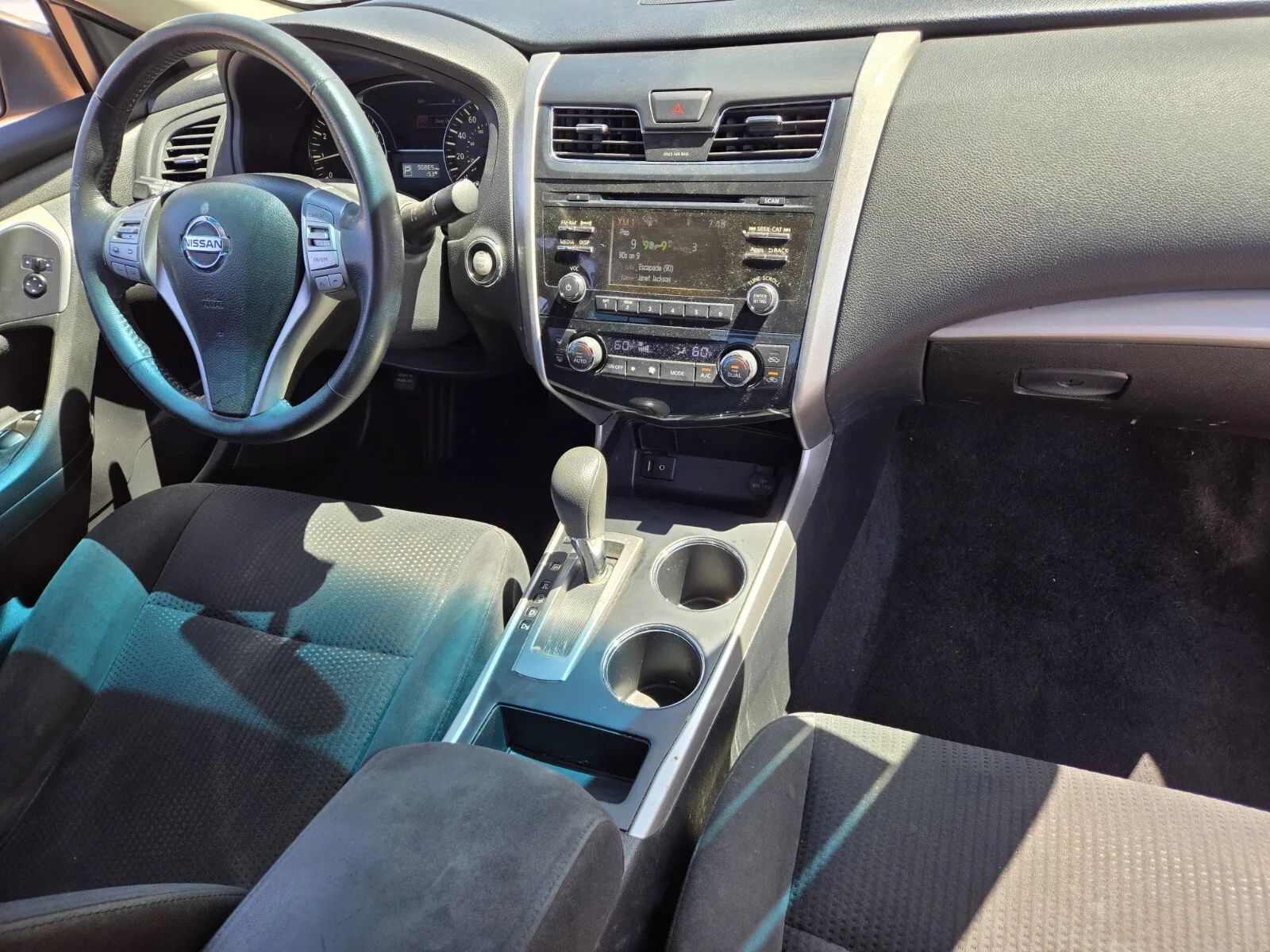 Nissan Altima photo 11