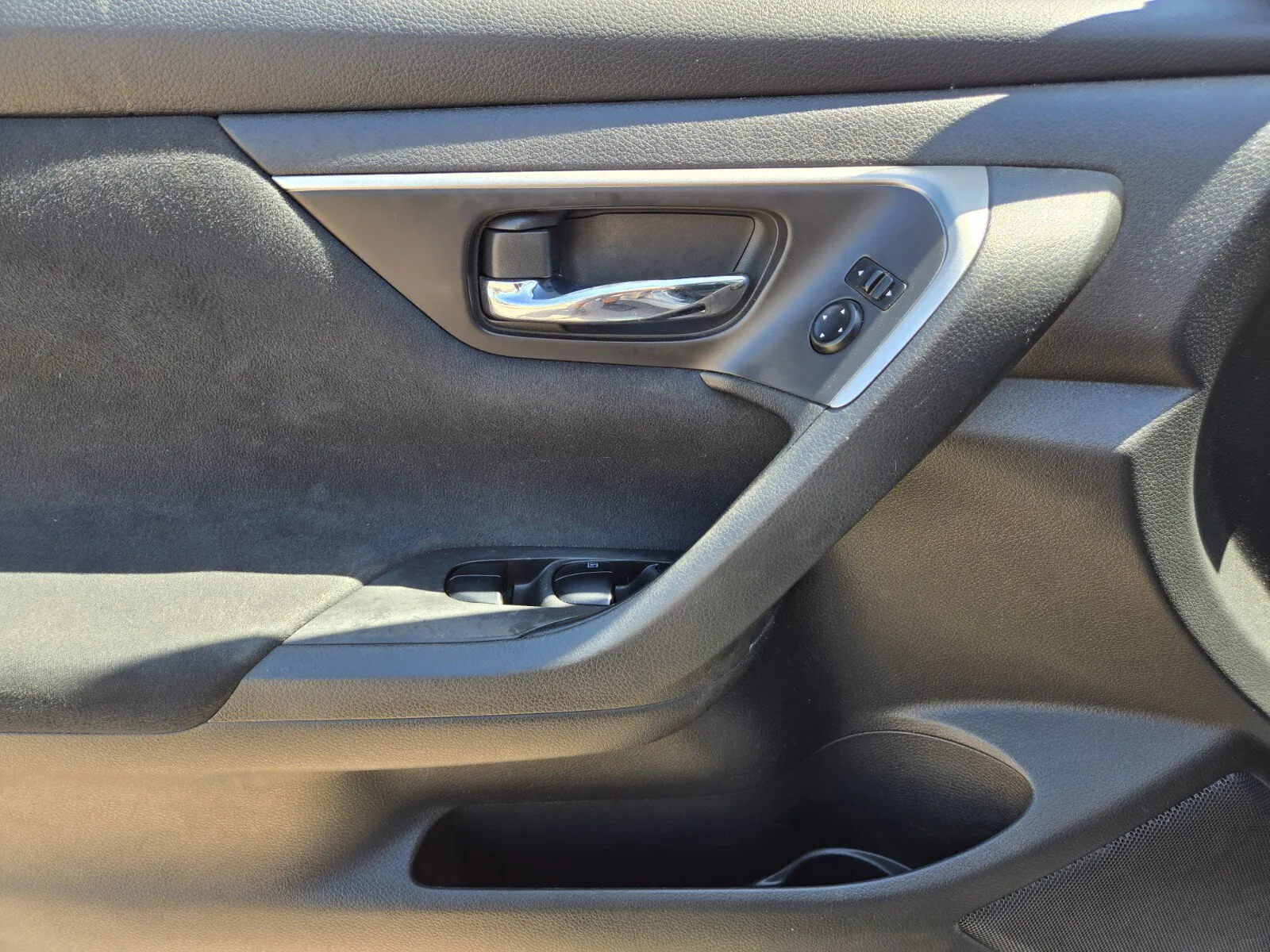 Nissan Altima photo 12