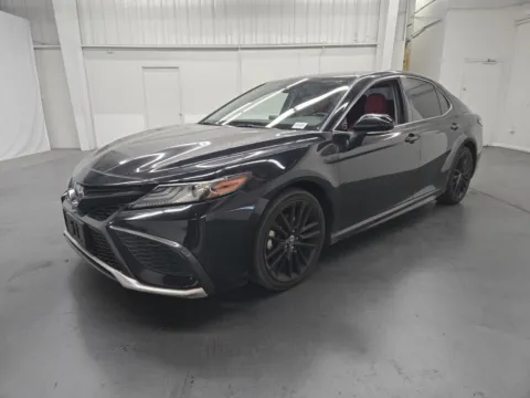 Black 2022 Toyota Camry XSE for sale in Las Vegas, NV