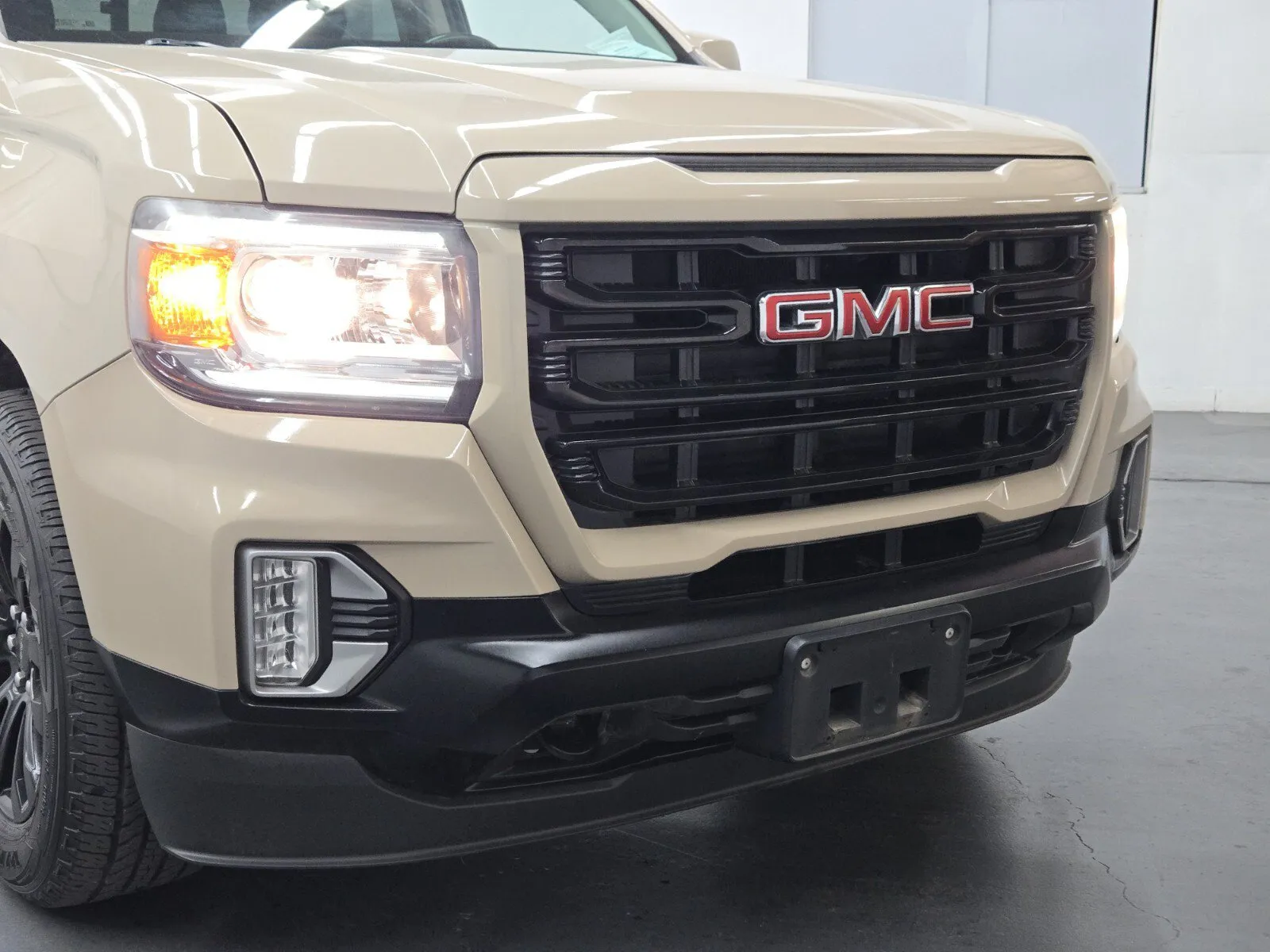 GMC Canyon photo 5