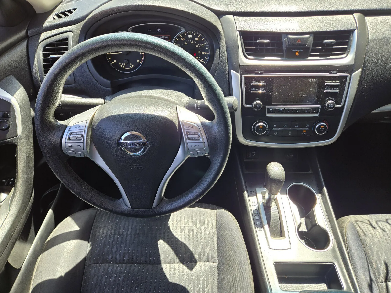 Nissan Altima photo 8