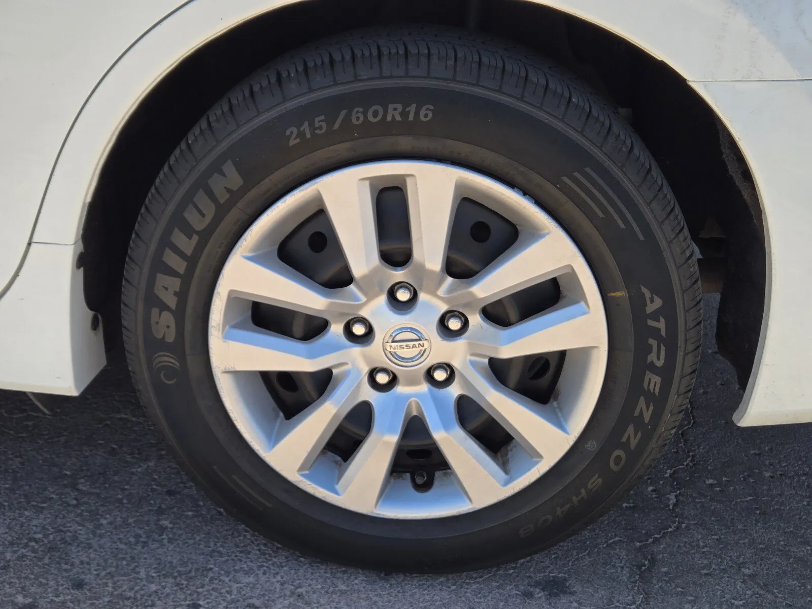 Nissan Altima photo 5