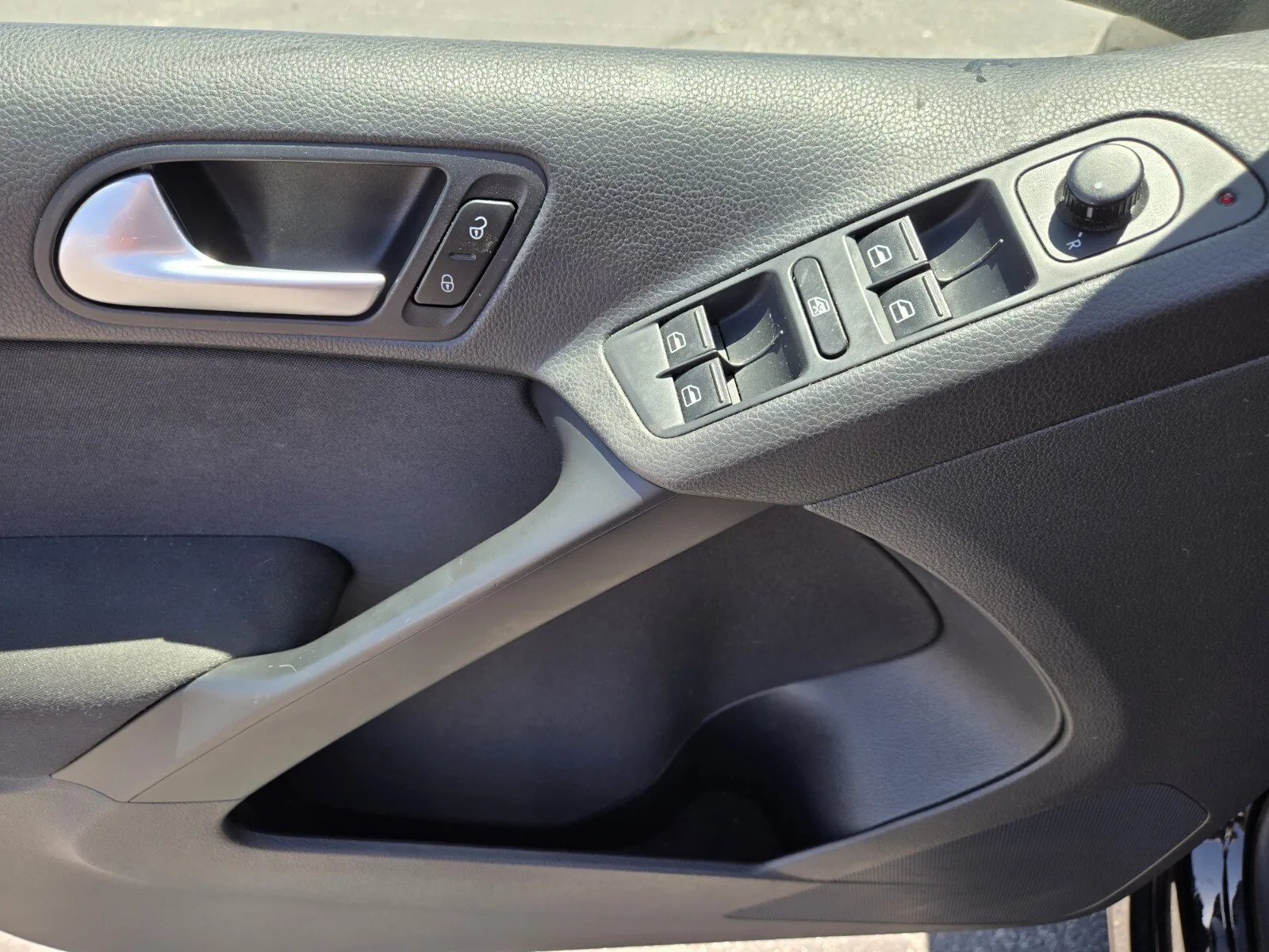 Volkswagen Tiguan photo 14