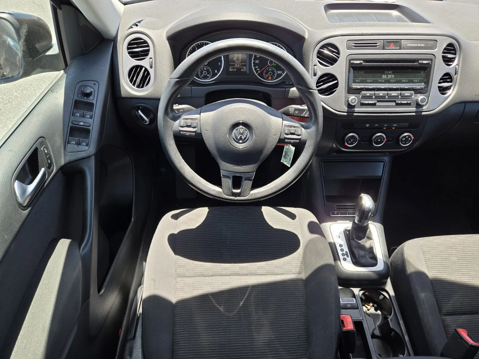 Volkswagen Tiguan photo 9