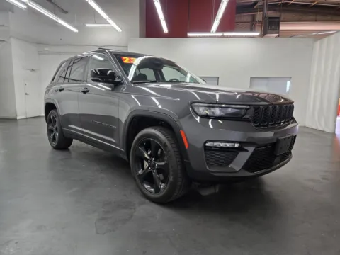 More photos of 2023 Jeep Grand Cherokee Limited at Baja Auto Sales East, NV