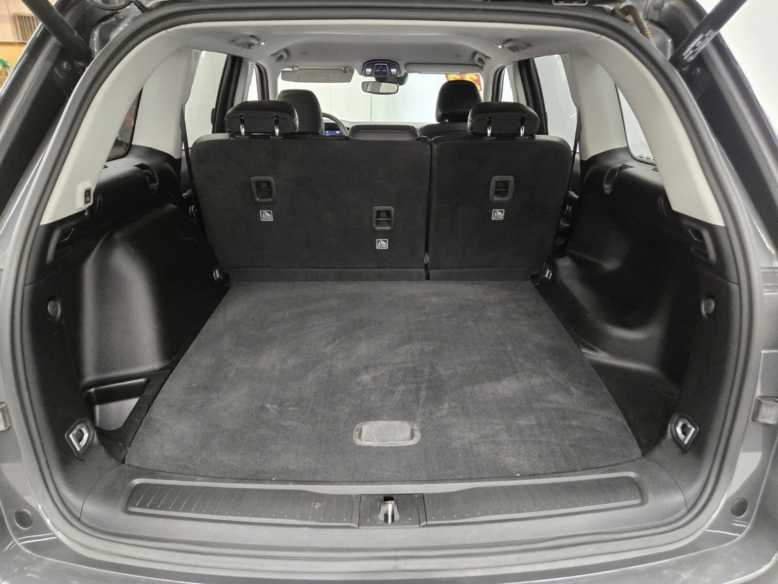 Jeep Grand Cherokee photo 10