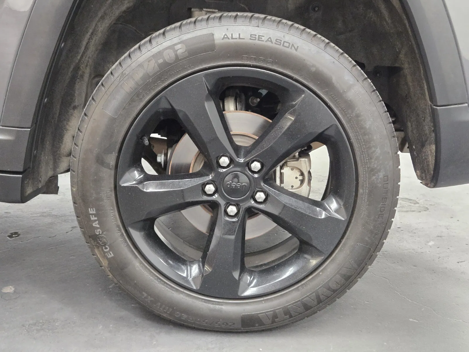 Jeep Grand Cherokee photo 6