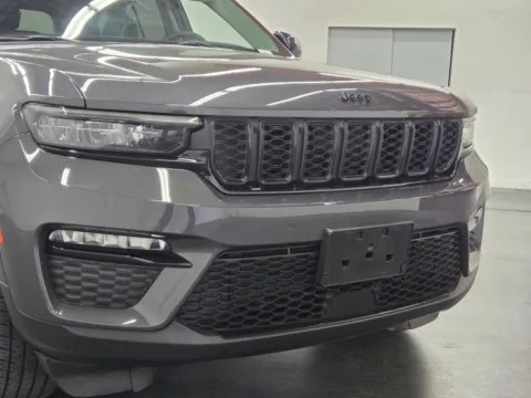 More photos of 2023 Jeep Grand Cherokee Limited at Baja Auto Sales East, NV