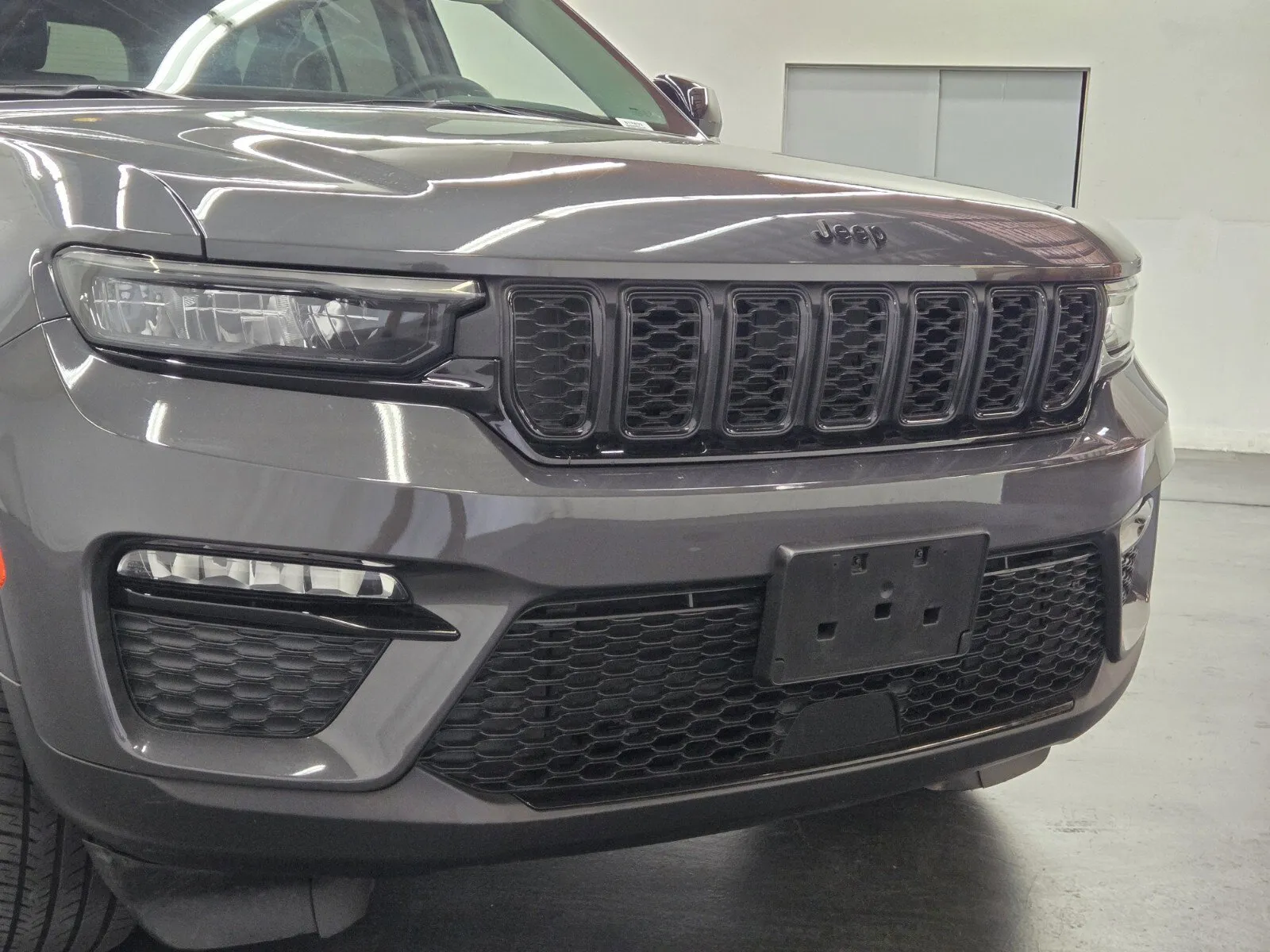 Jeep Grand Cherokee photo 5