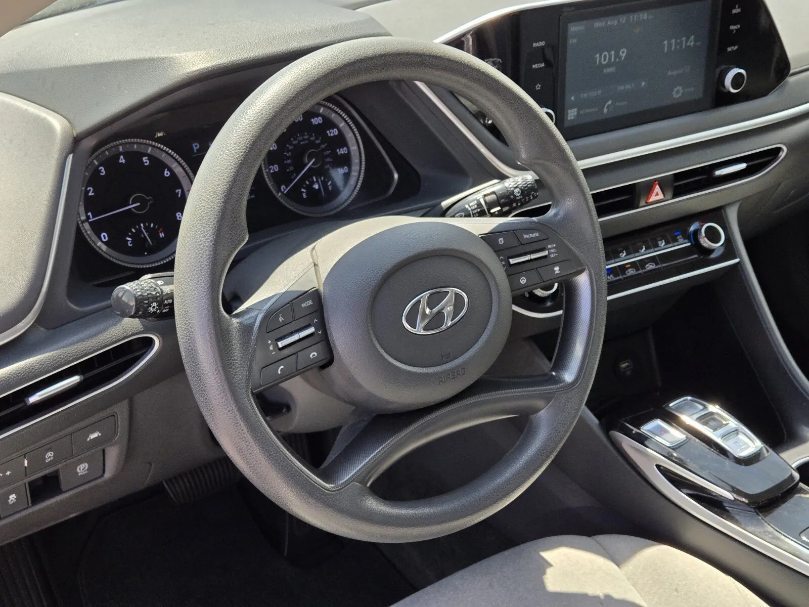 Hyundai Sonata photo 15