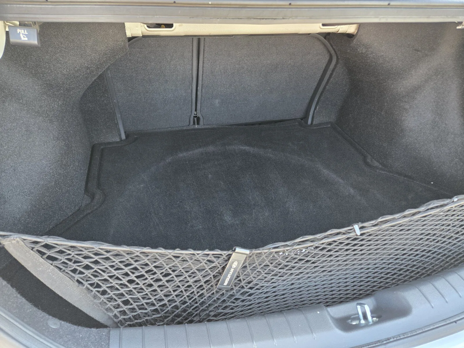 Hyundai Elantra photo 10