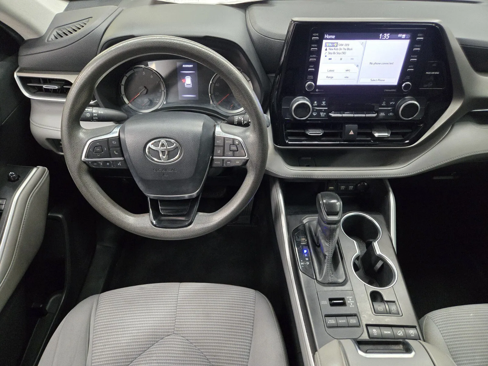 Toyota Highlander photo 10