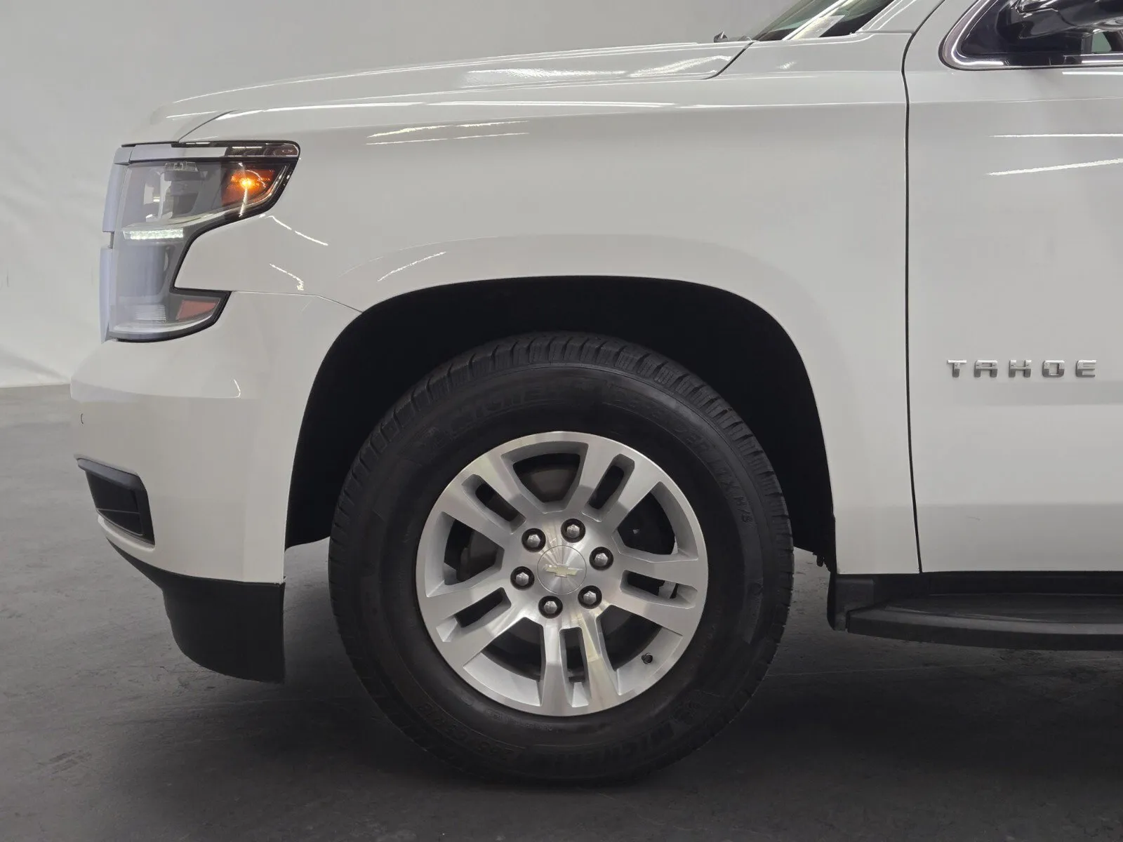 Chevrolet Tahoe photo 6