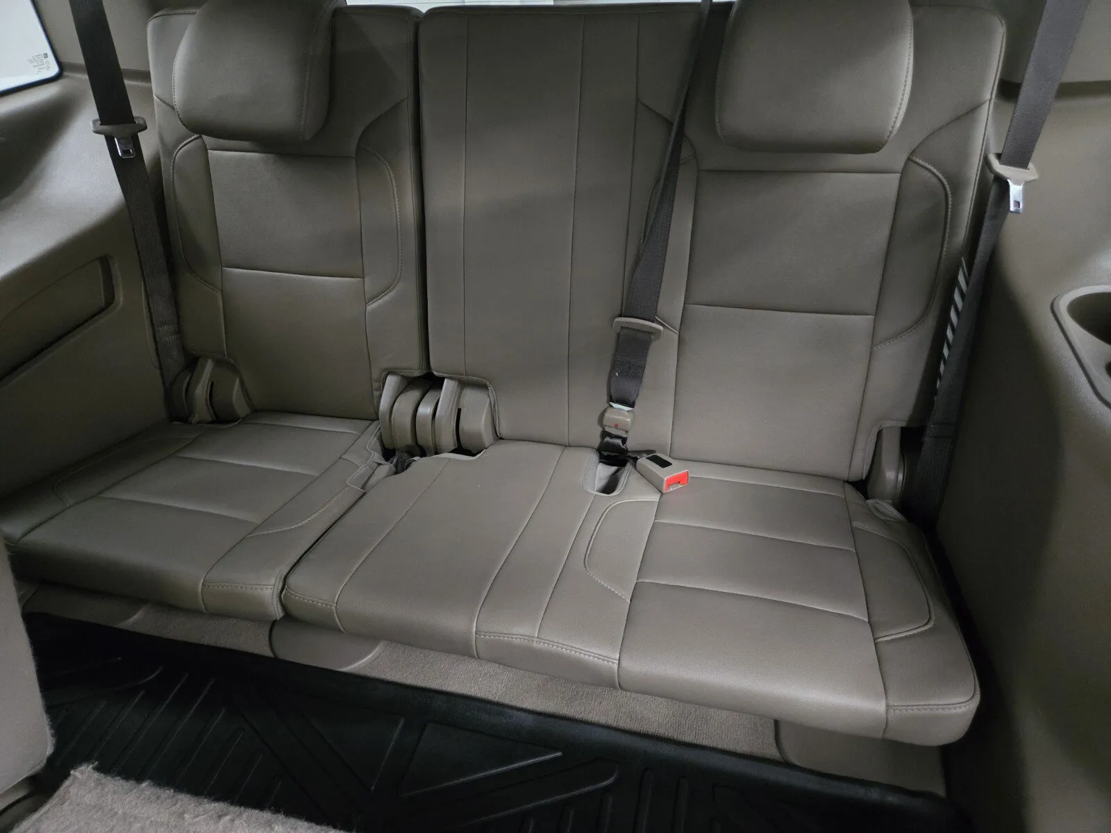 Chevrolet Tahoe photo 10