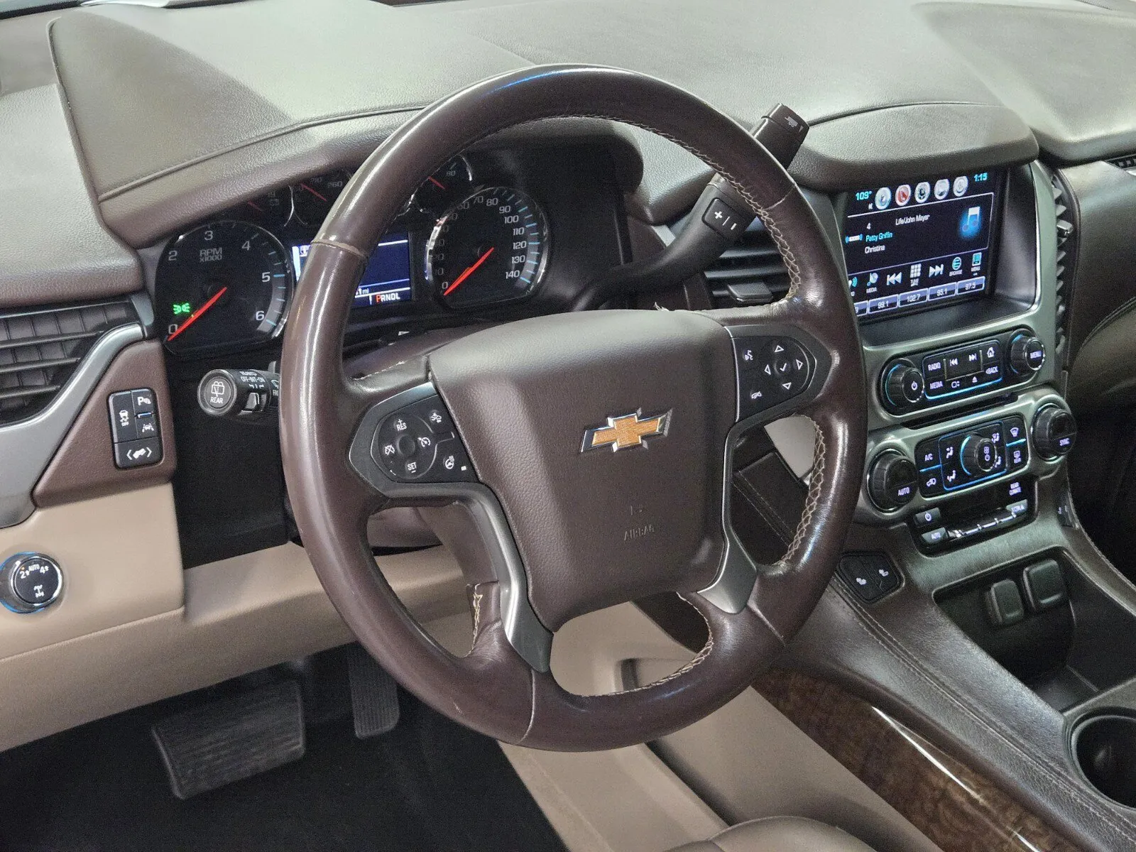 Chevrolet Tahoe photo 17
