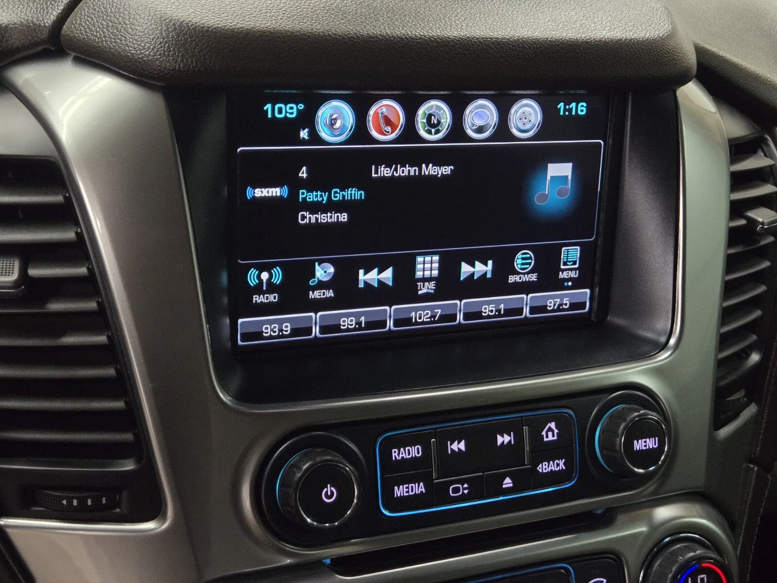 Chevrolet Tahoe photo 19