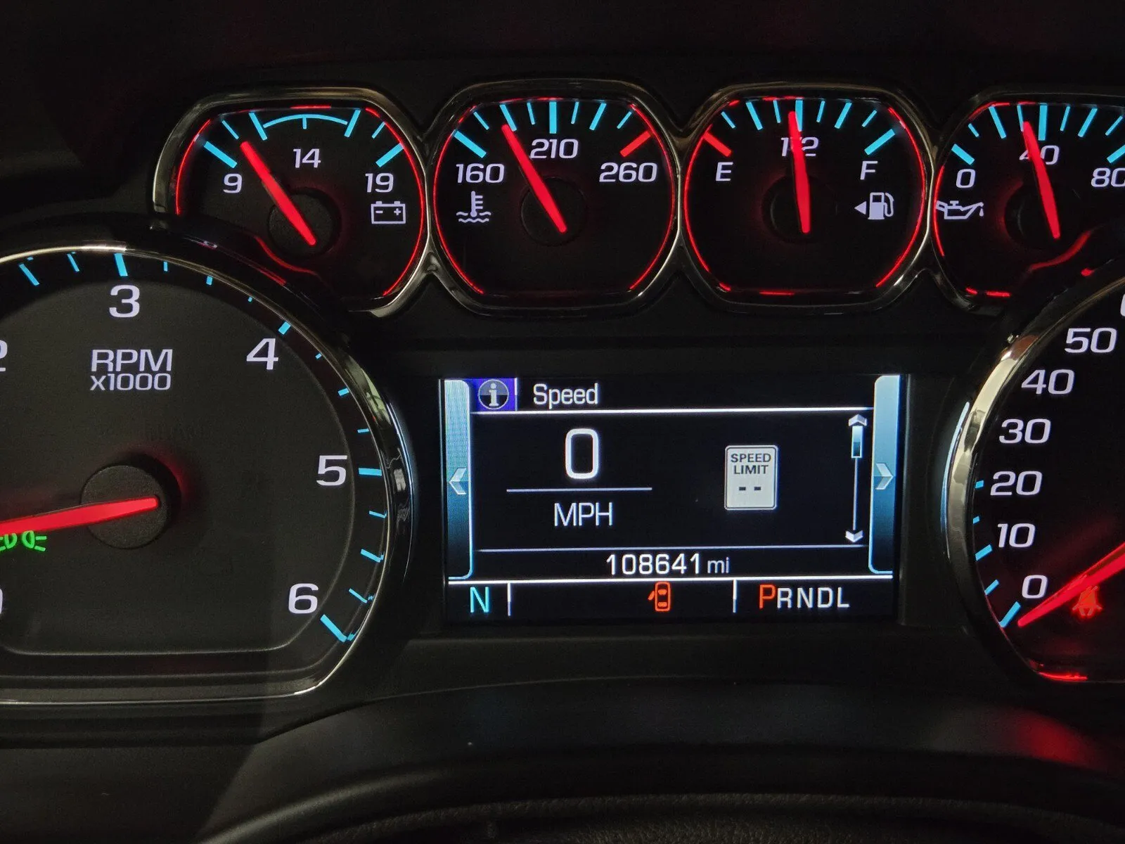 Chevrolet Tahoe photo 18