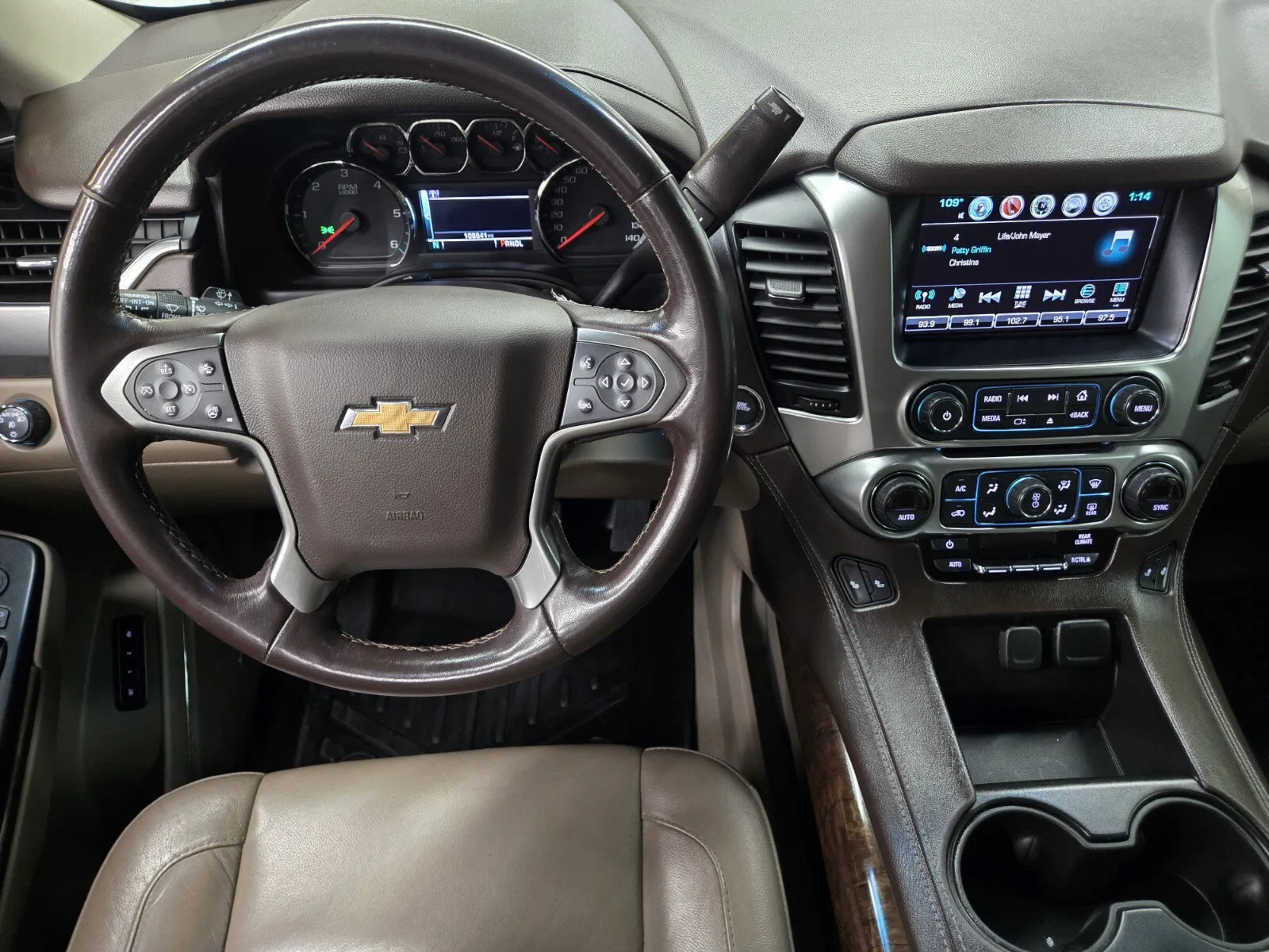Chevrolet Tahoe photo 11