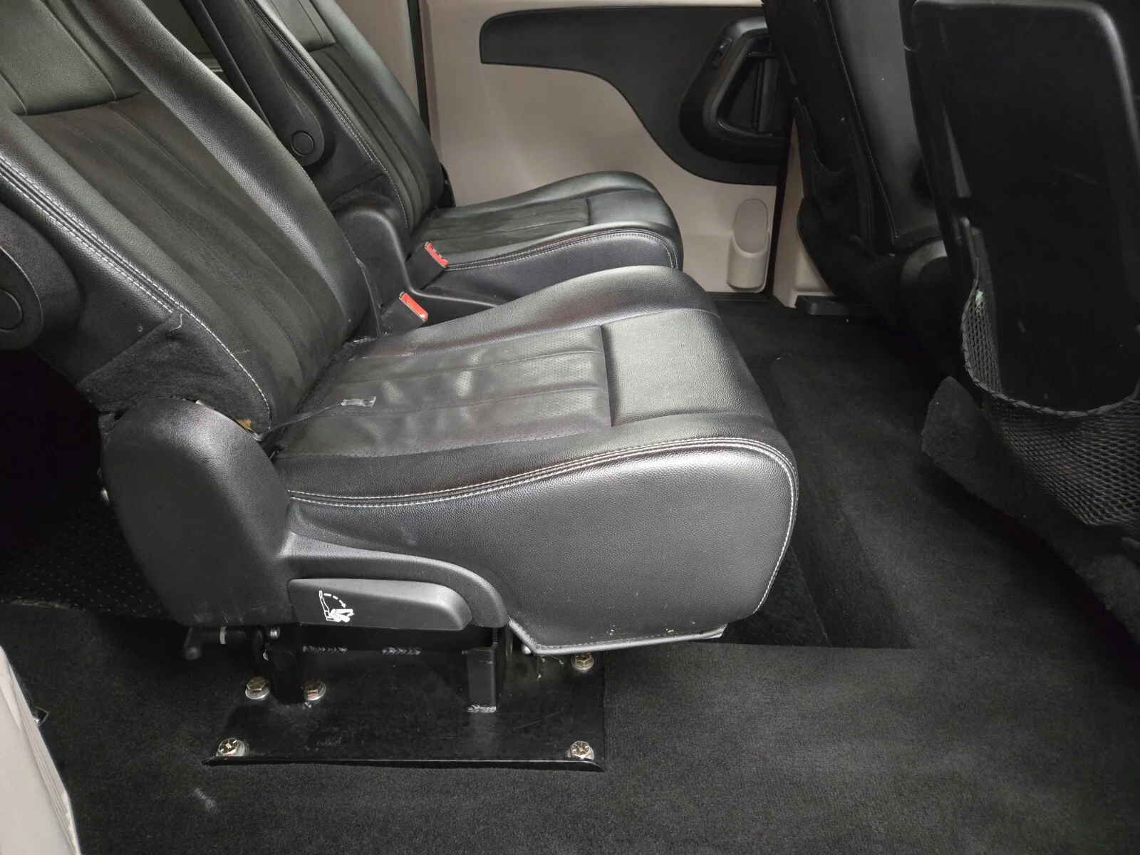 Dodge Grand Caravan photo 10