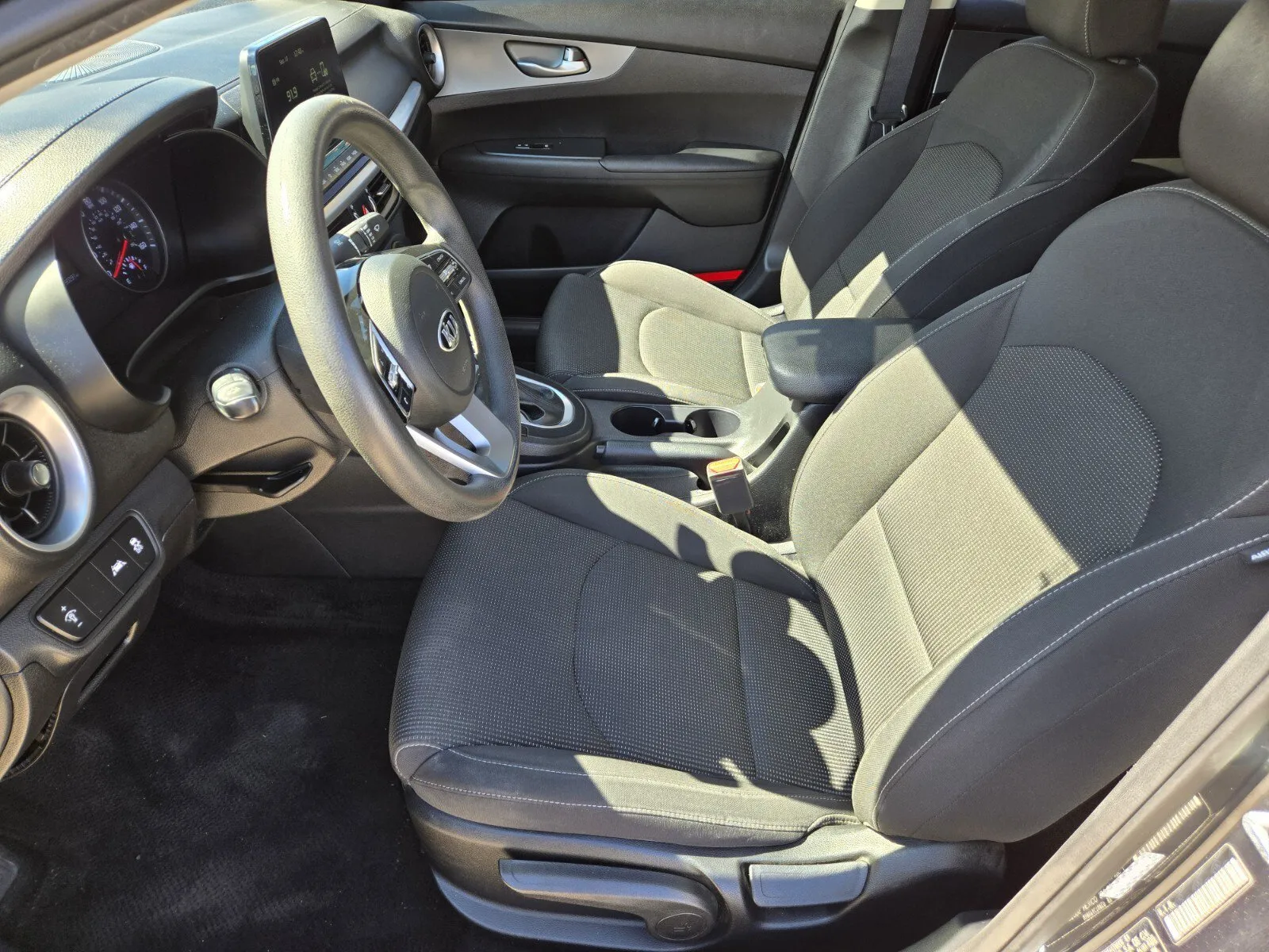 Kia Forte photo 7