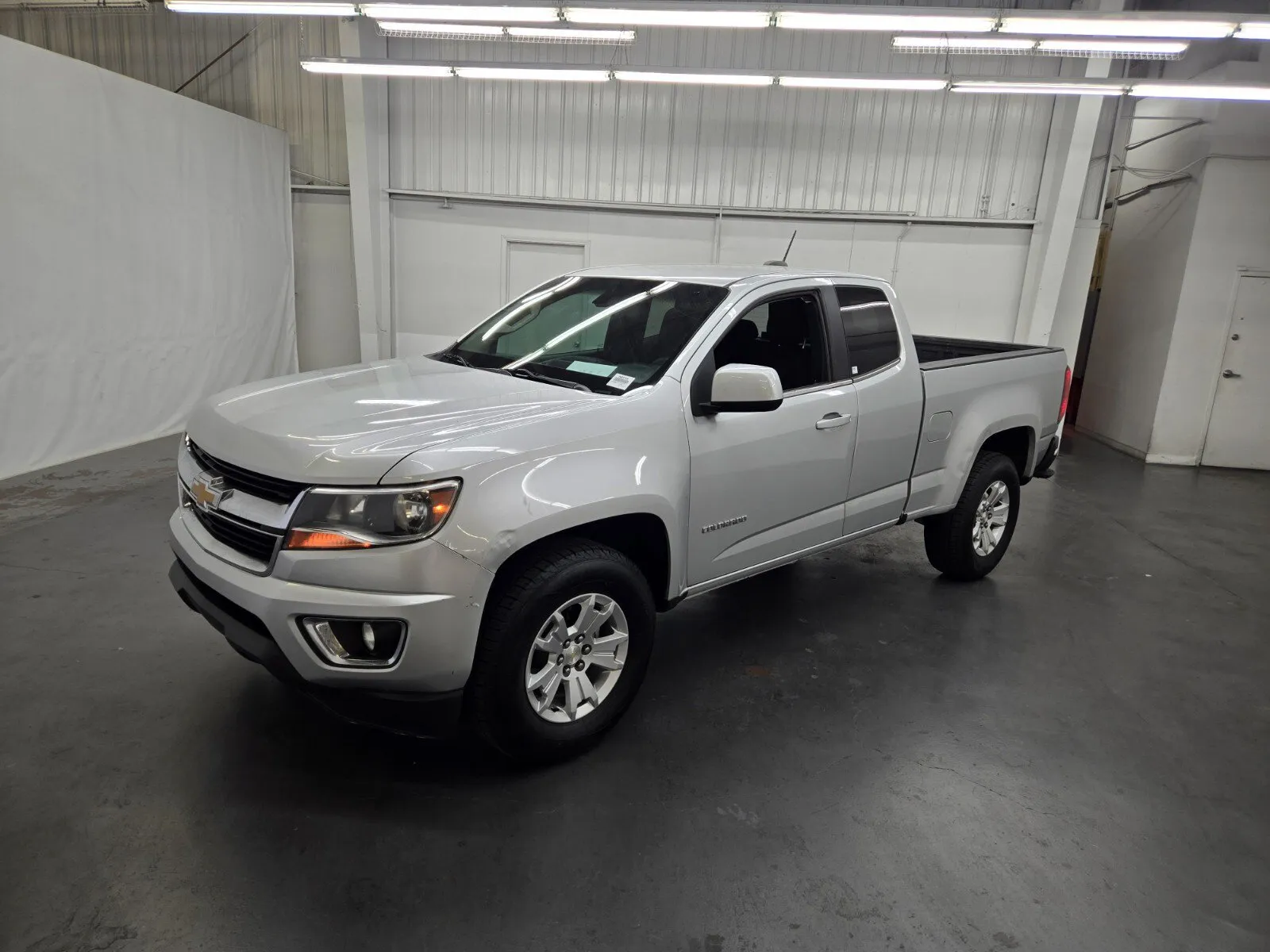 Silver 2020 Chevrolet Colorado 2WD LT for sale in Las Vegas, NV