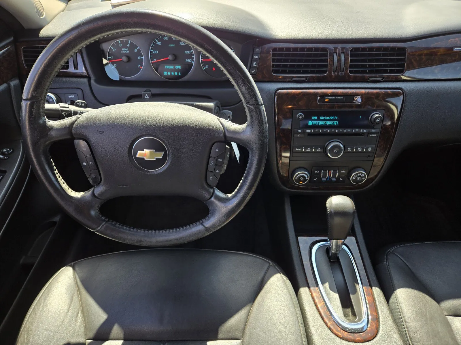 Chevrolet Impala photo 10