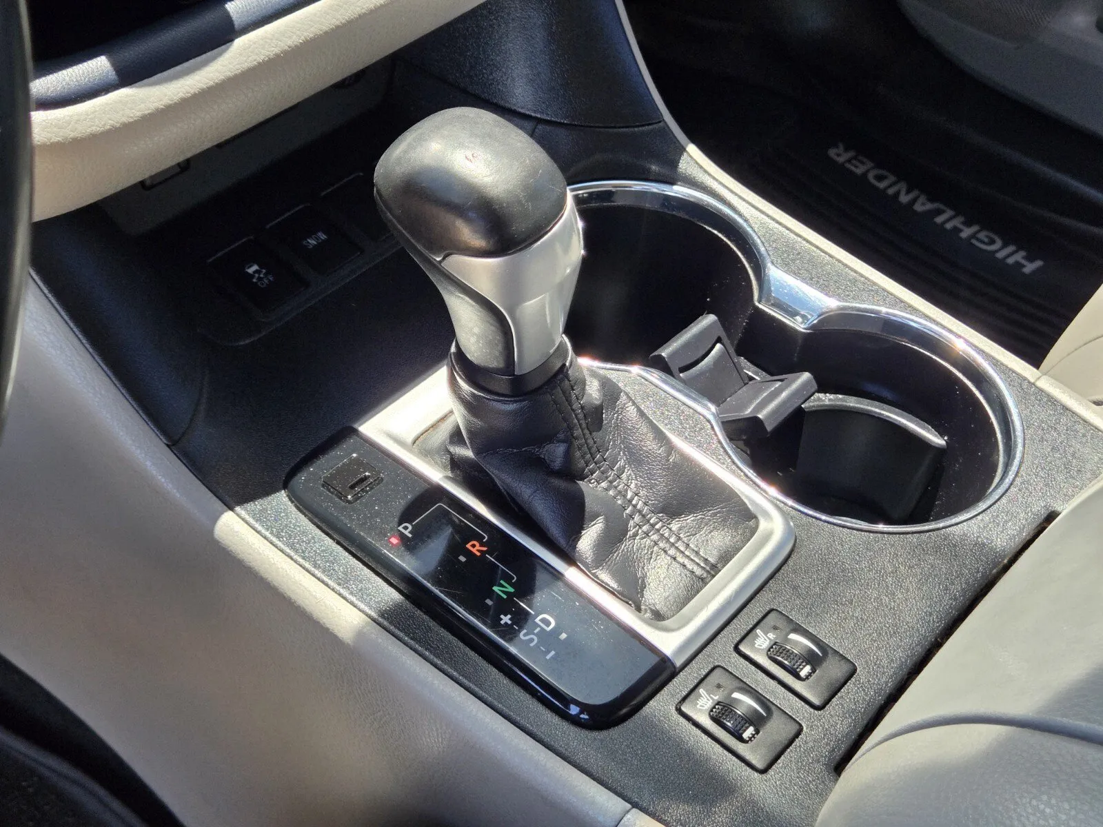 Toyota Highlander photo 20