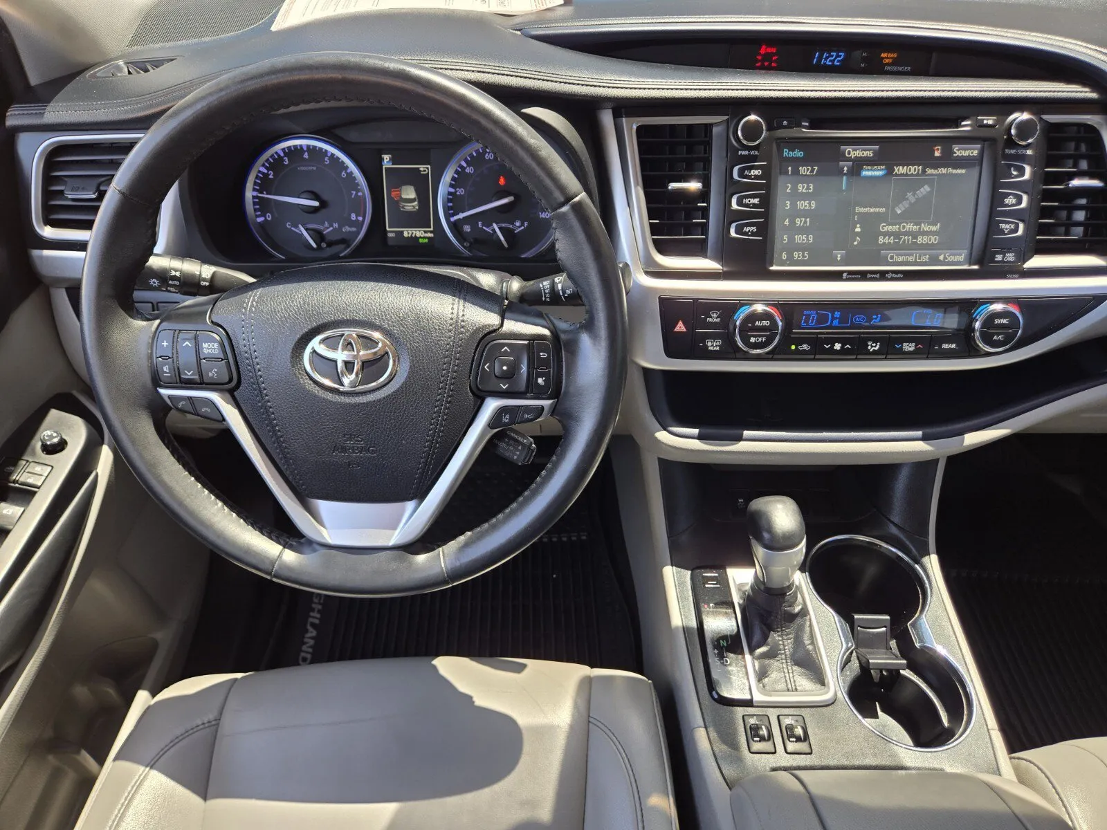 Toyota Highlander photo 10